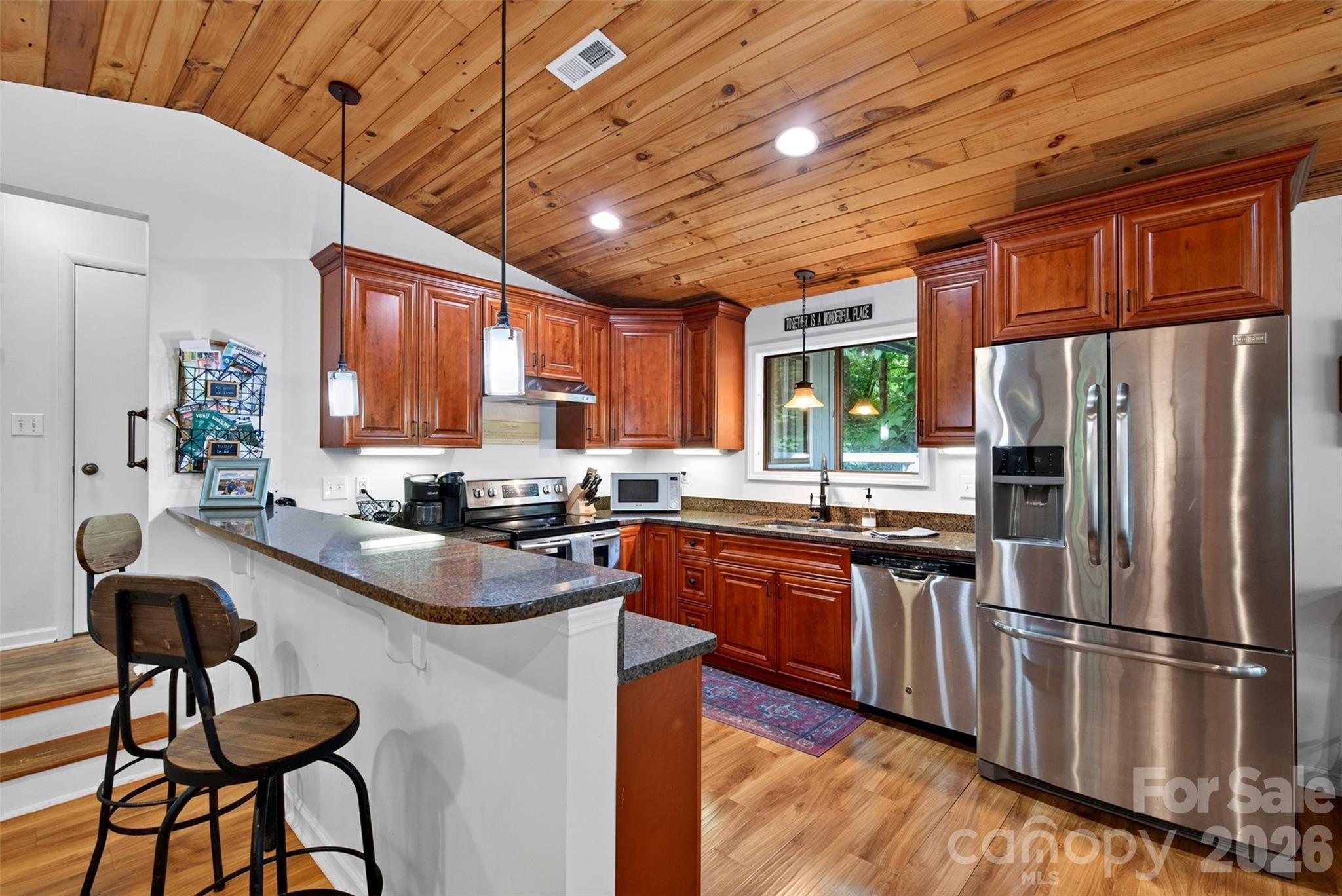 2 Bear Rock Loop Road — Hendersonville