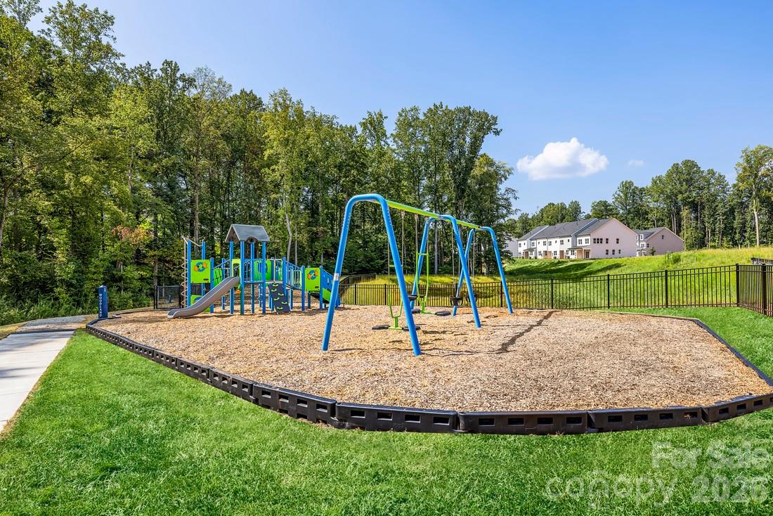 3102 Finchborough Court — Charlotte