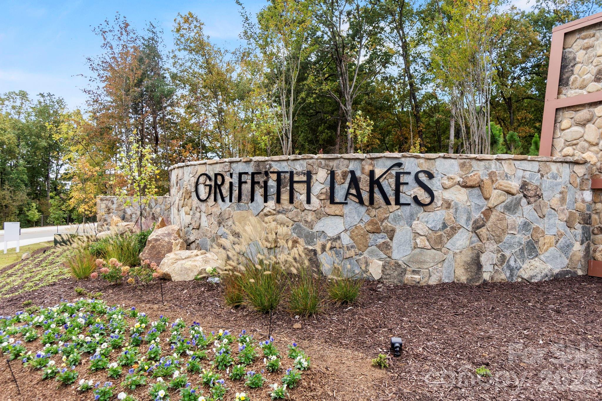 3102 Finchborough Court — Charlotte