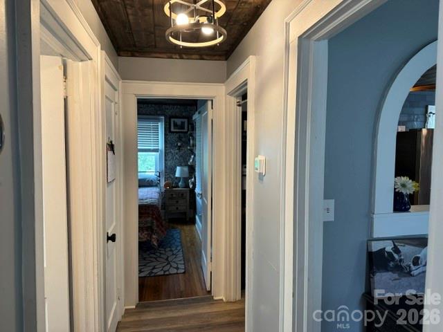 393 Arlington Street — Forest City