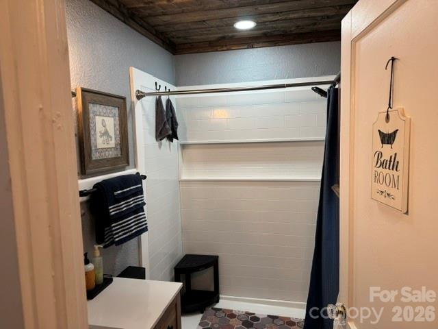 393 Arlington Street — Forest City