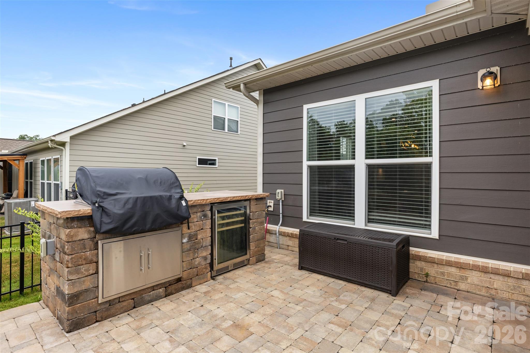 618 Hinterland Lane — Matthews
