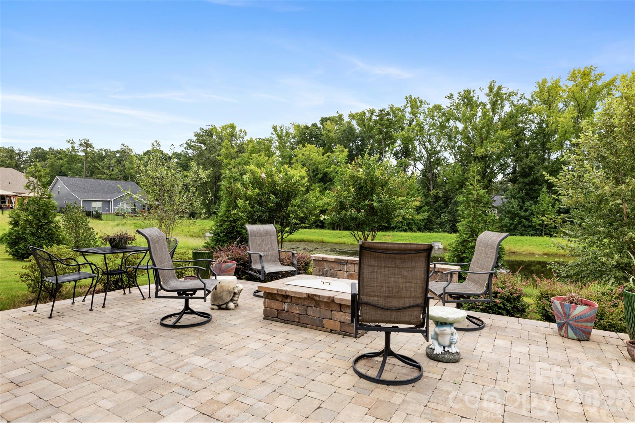 618 Hinterland Lane — Matthews