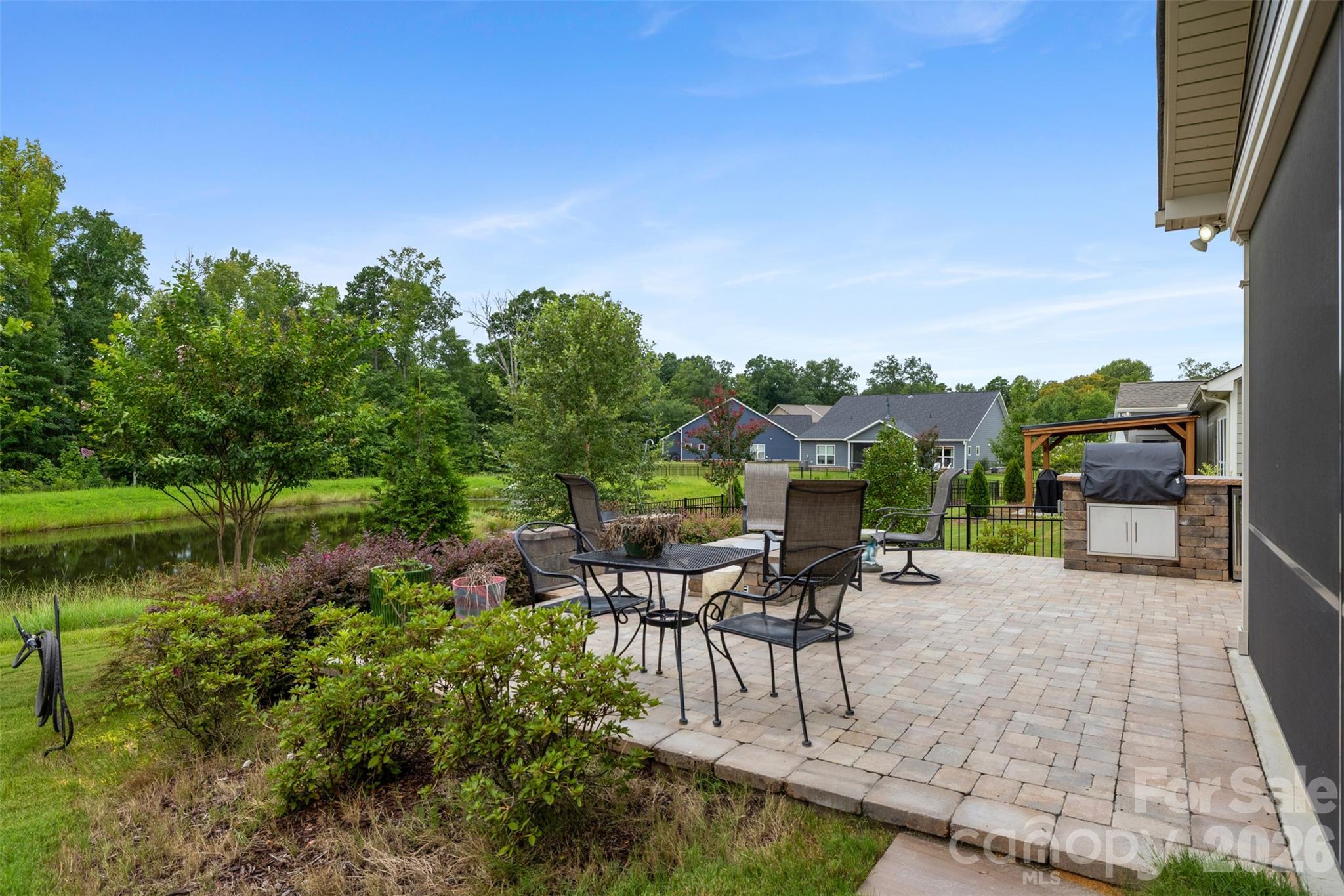 618 Hinterland Lane — Matthews