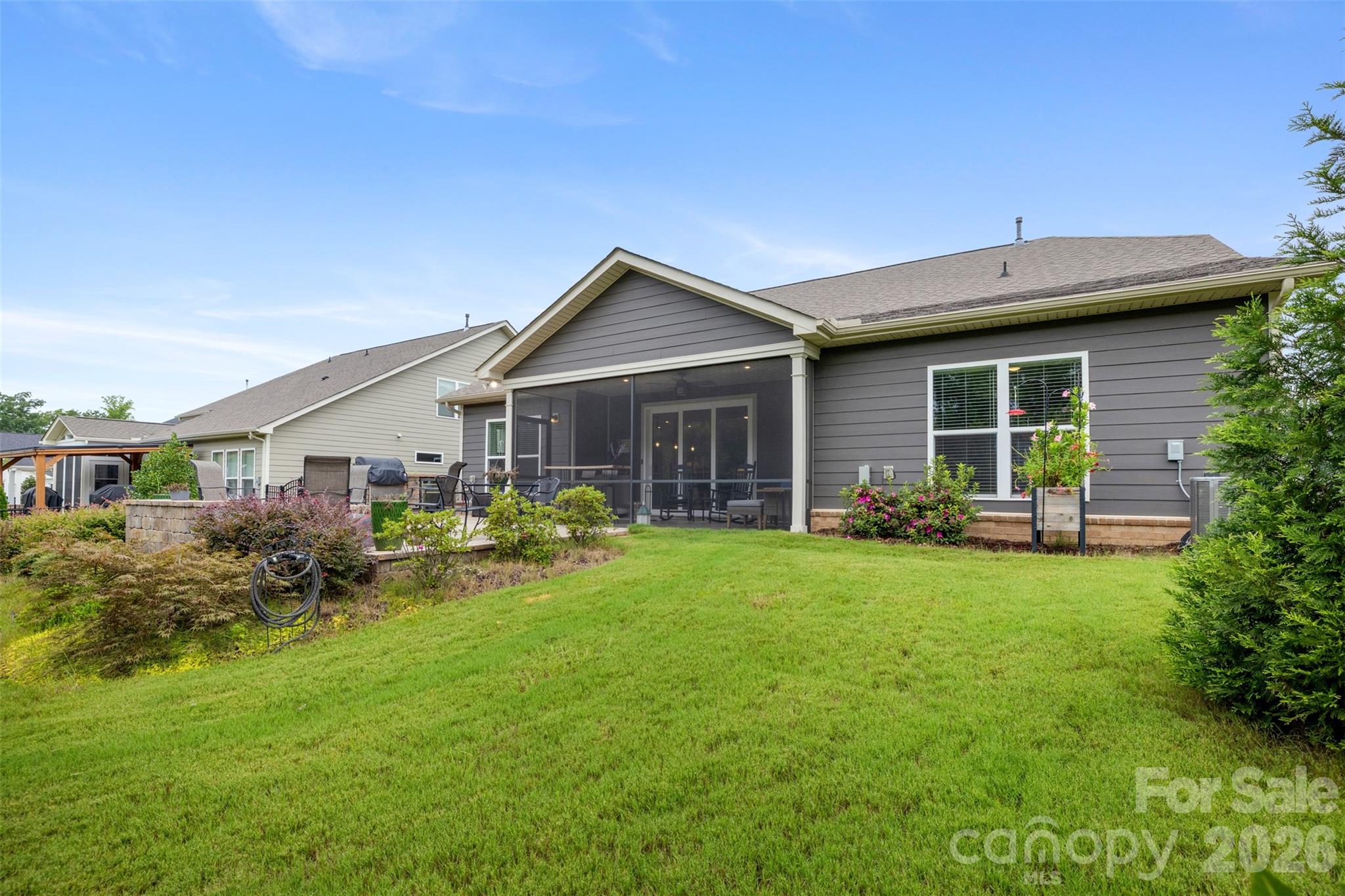618 Hinterland Lane — Matthews