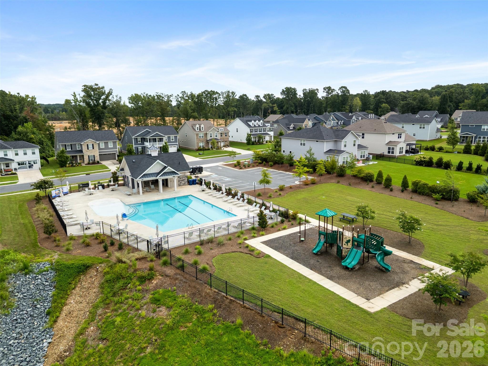 618 Hinterland Lane — Matthews
