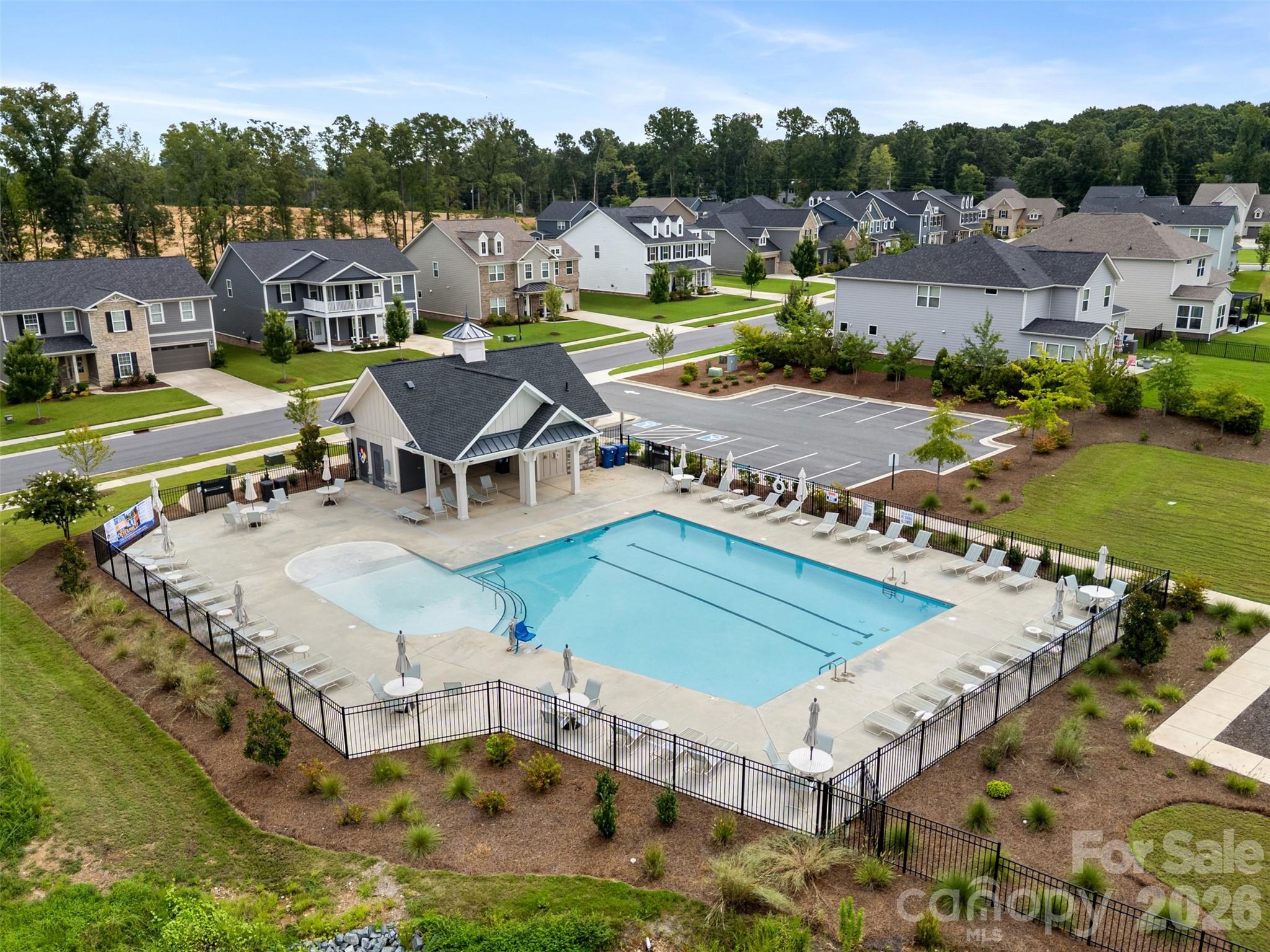 618 Hinterland Lane — Matthews