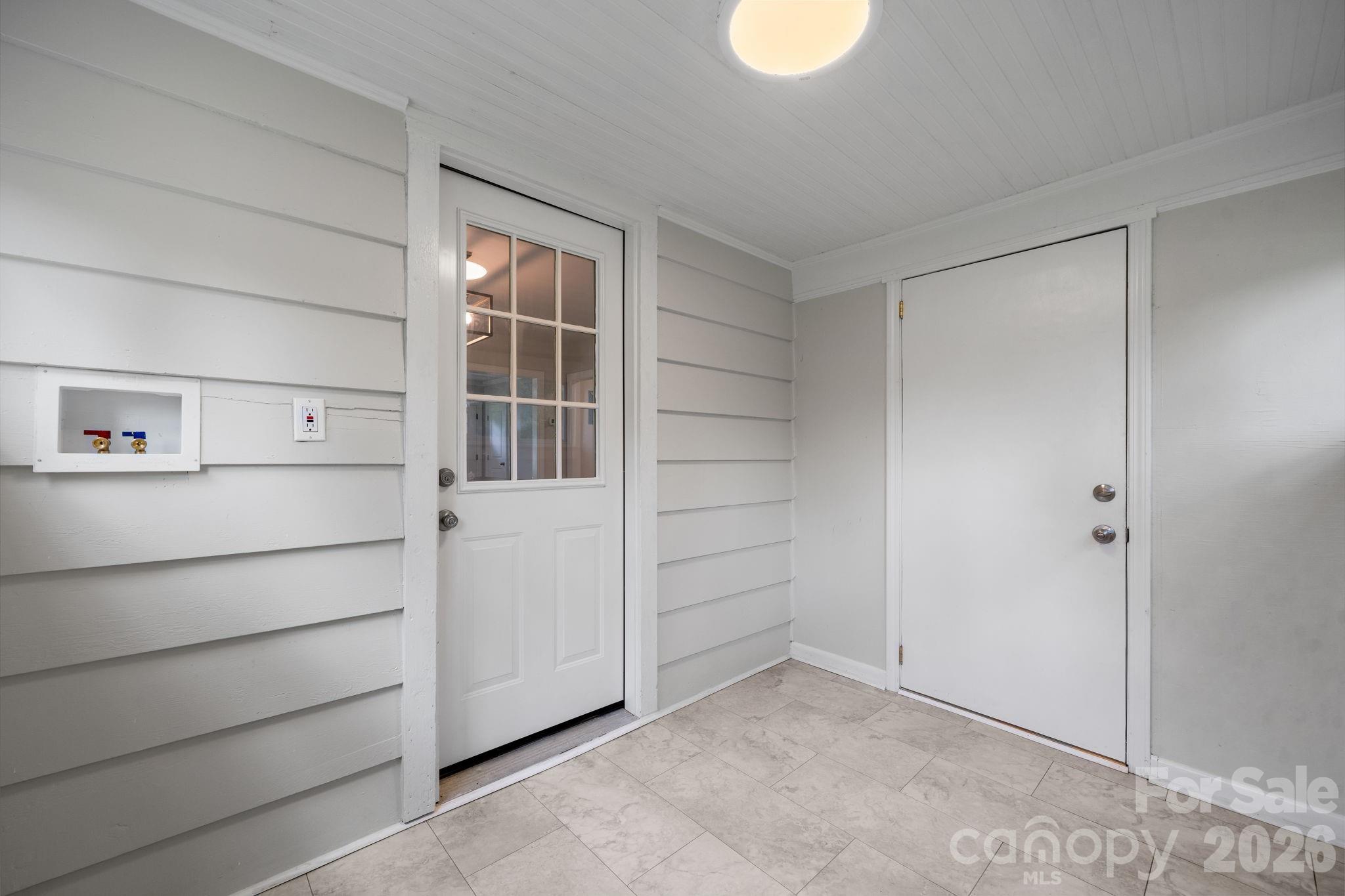 12 Ruth Avenue — Newton