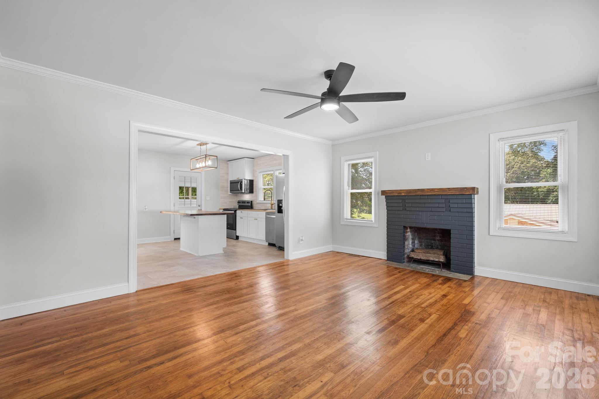 12 Ruth Avenue — Newton
