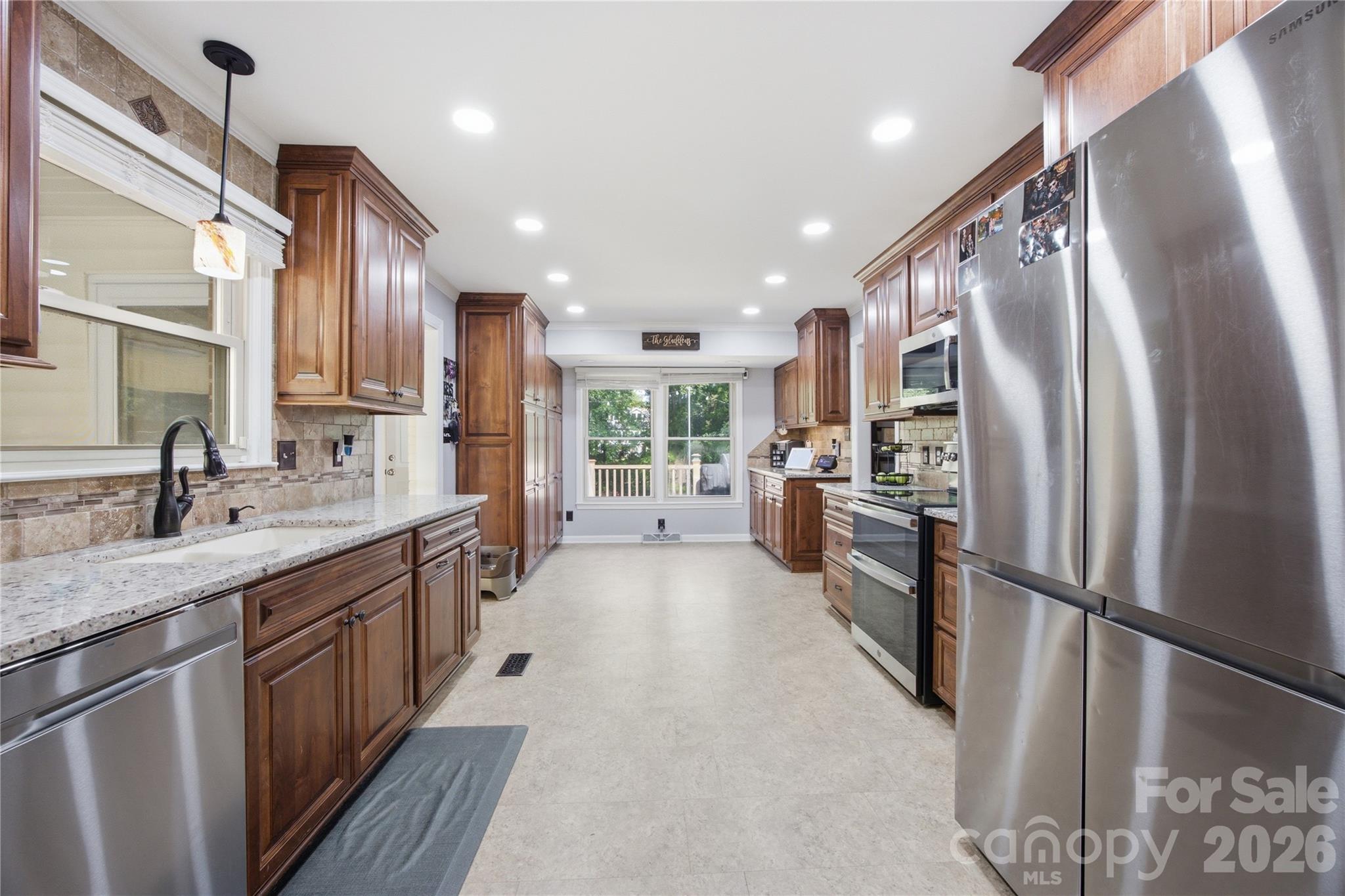 1002 Brookhaven Drive — Shelby
