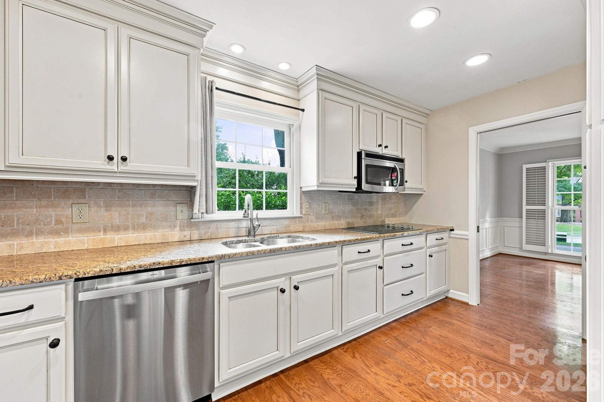 3528 Broadfield Road — Charlotte