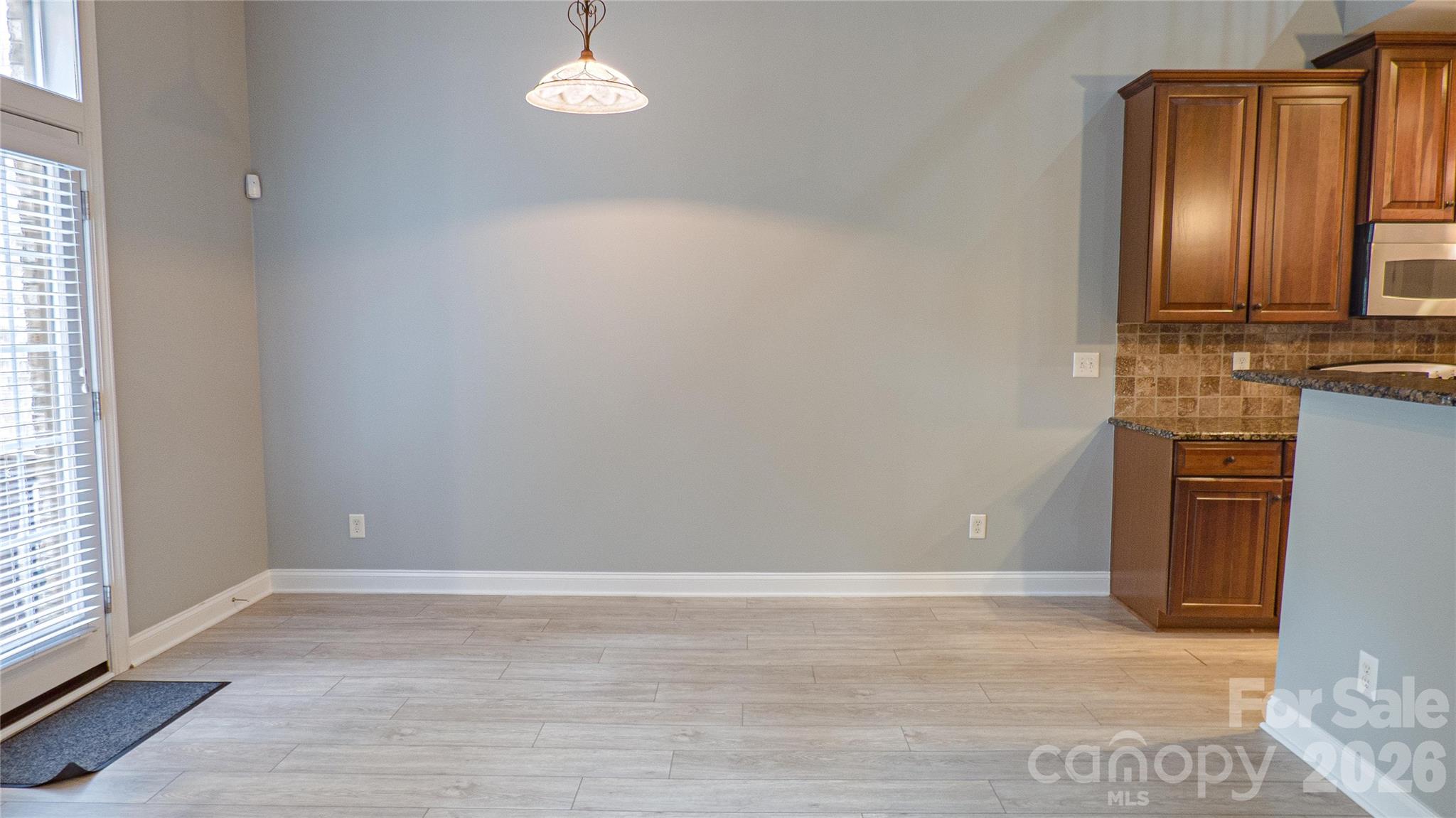 2262 NW Donnington Lane NW — Concord