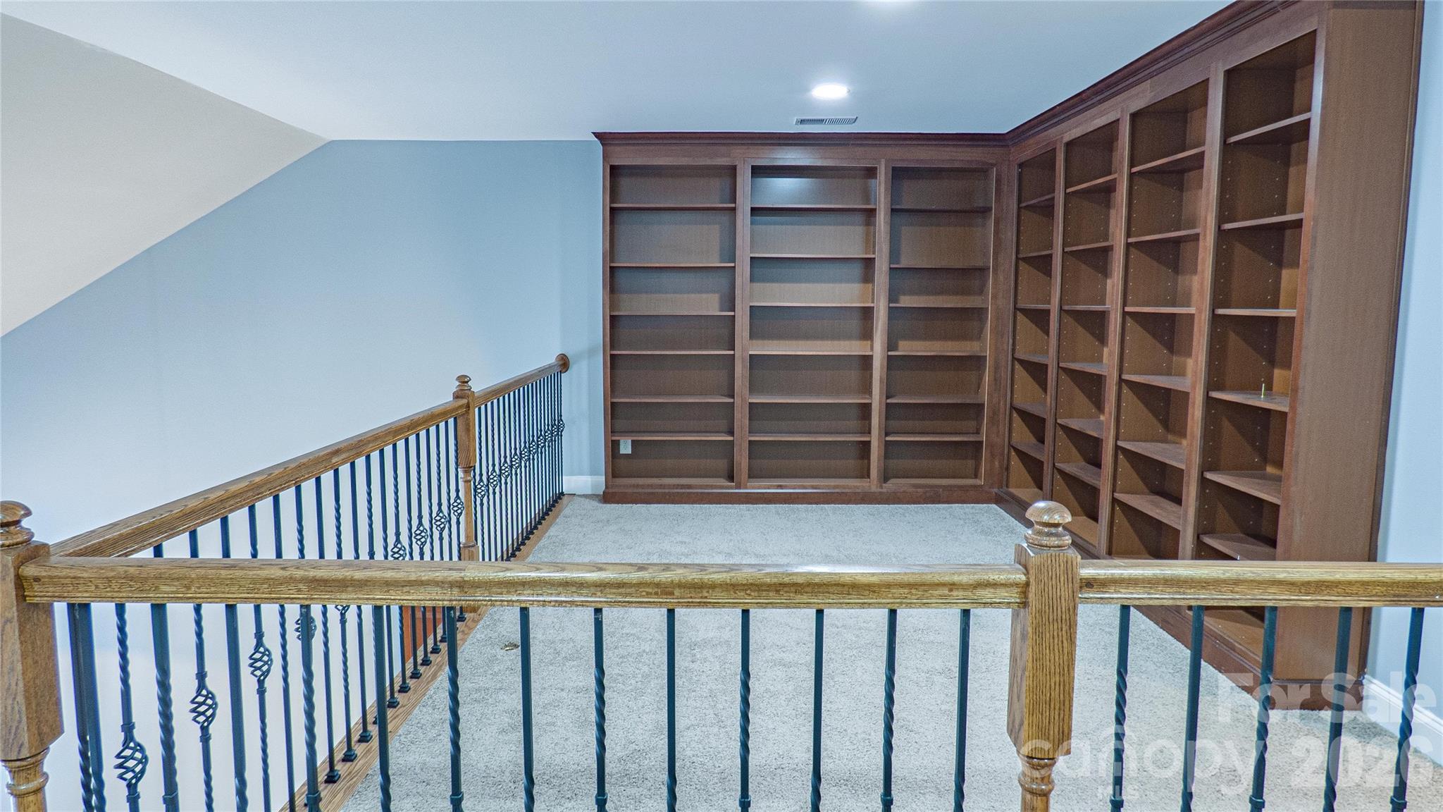 2262 NW Donnington Lane NW — Concord