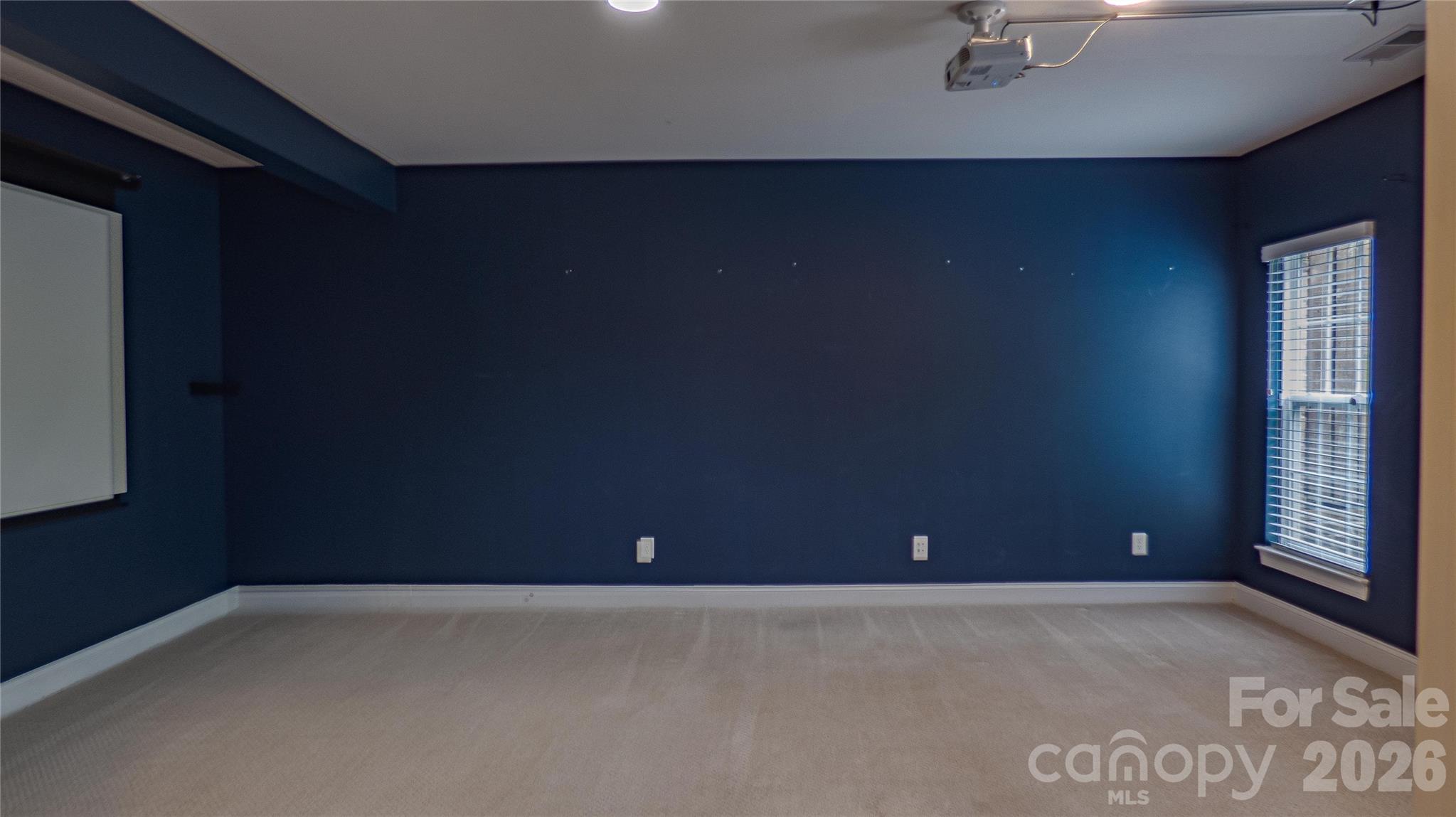 2262 NW Donnington Lane NW — Concord