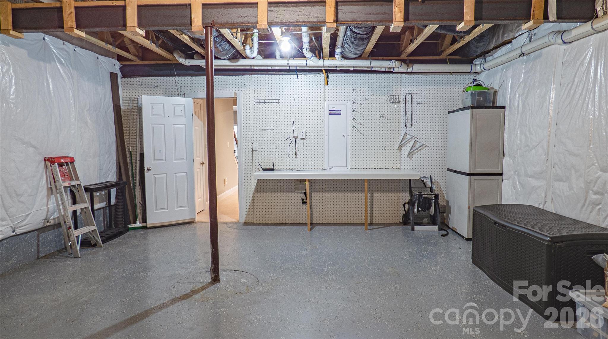 2262 NW Donnington Lane NW — Concord
