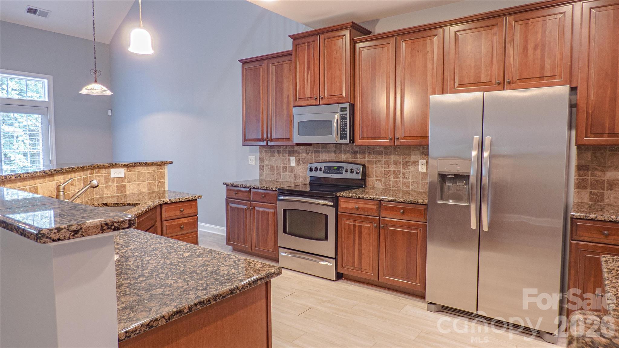 2262 NW Donnington Lane NW — Concord