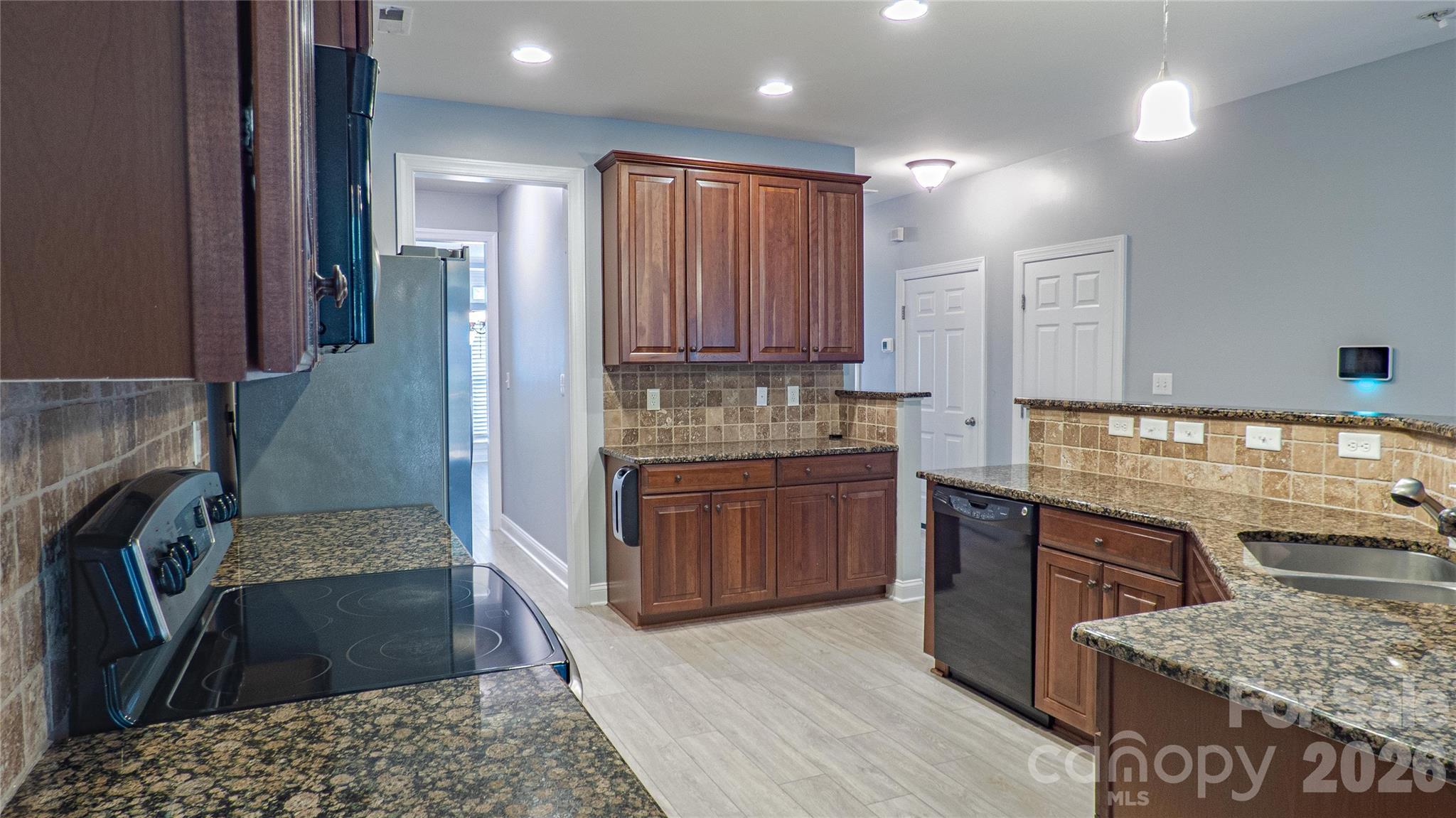 2262 NW Donnington Lane NW — Concord