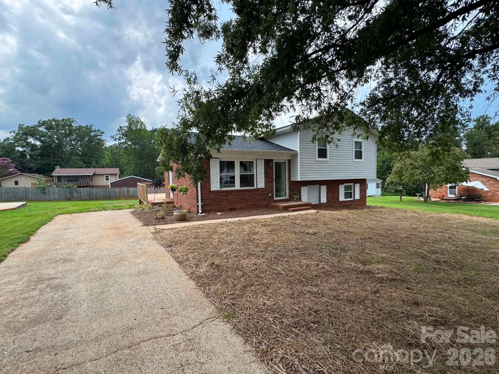 115 Robert Drive — State Road