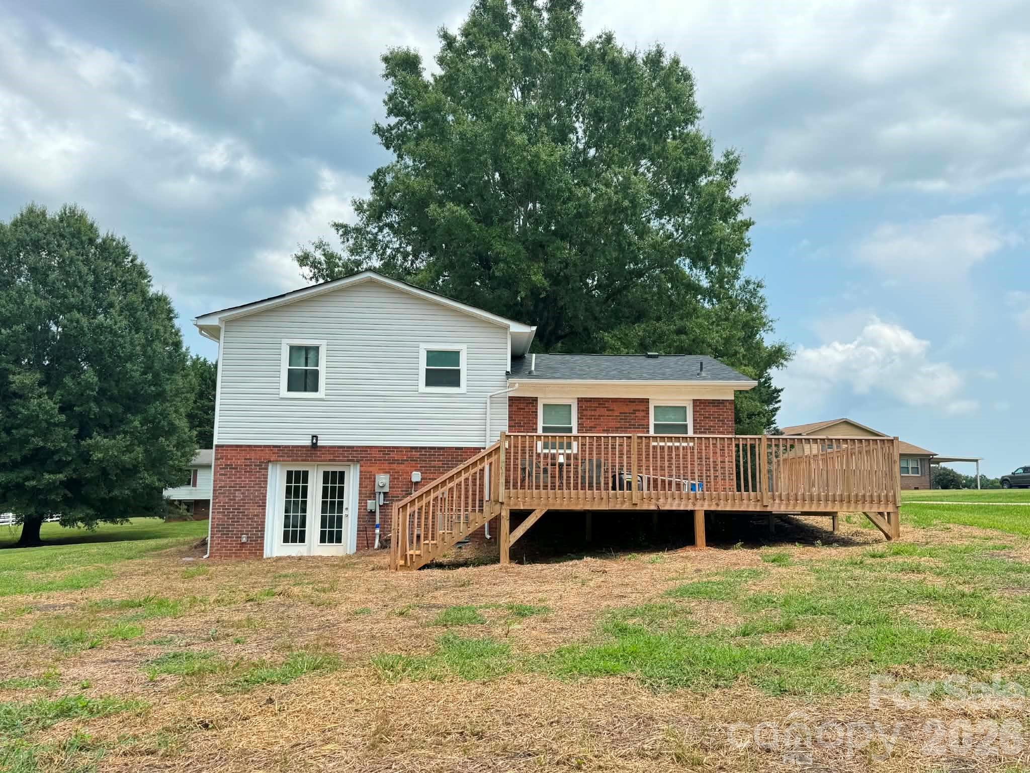 115 Robert Drive — State Road
