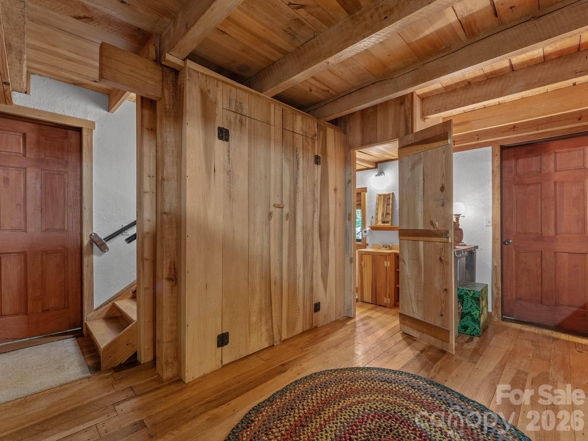 1051 Frost Road — Saluda
