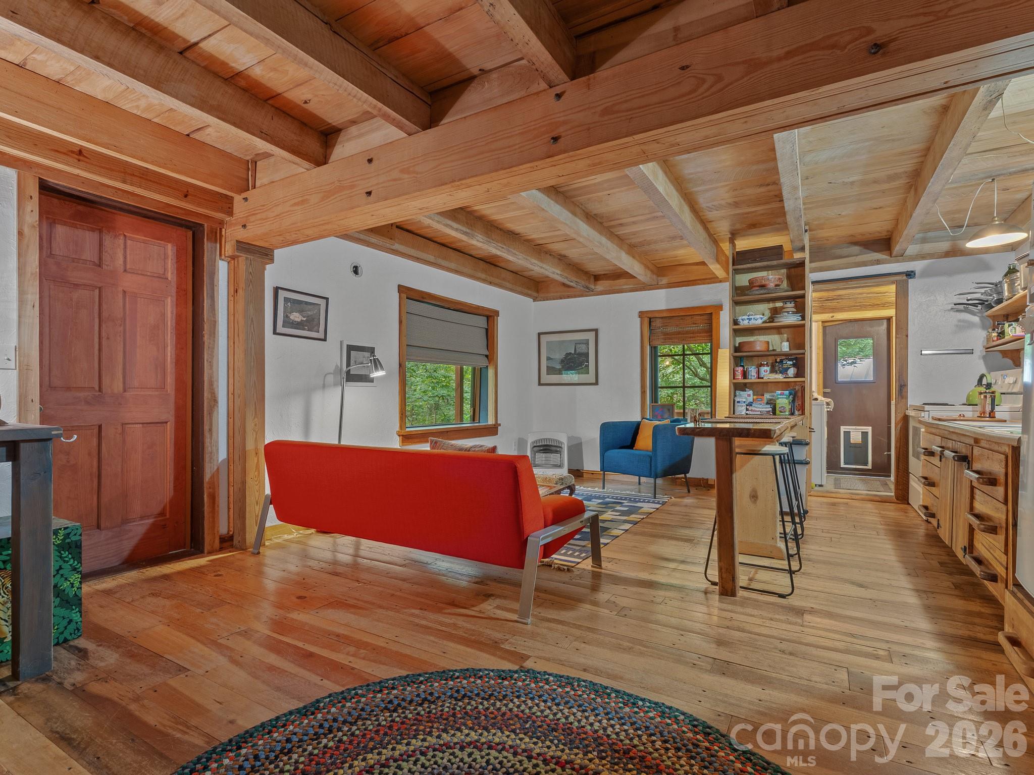 1051 Frost Road — Saluda