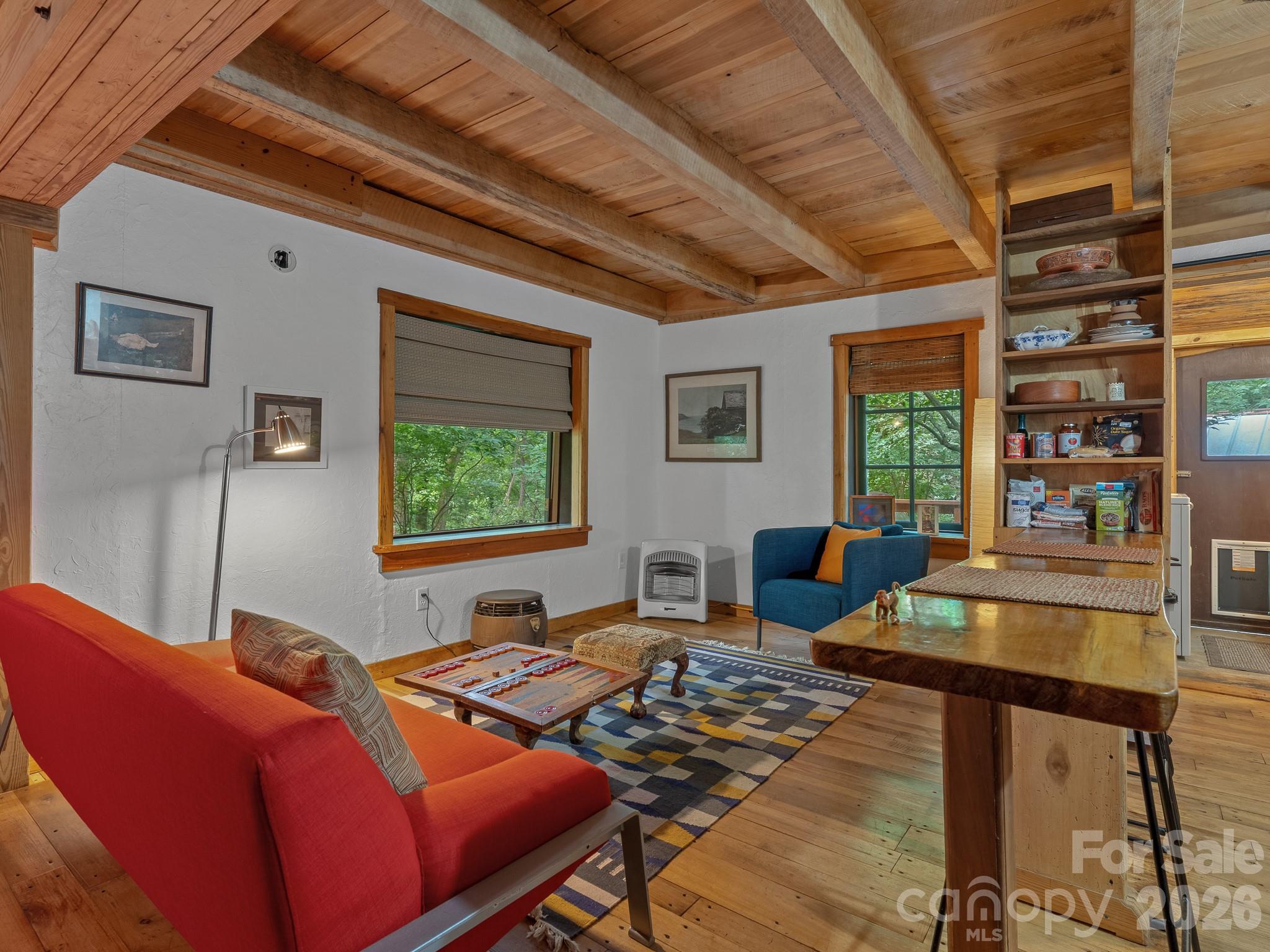 1051 Frost Road — Saluda