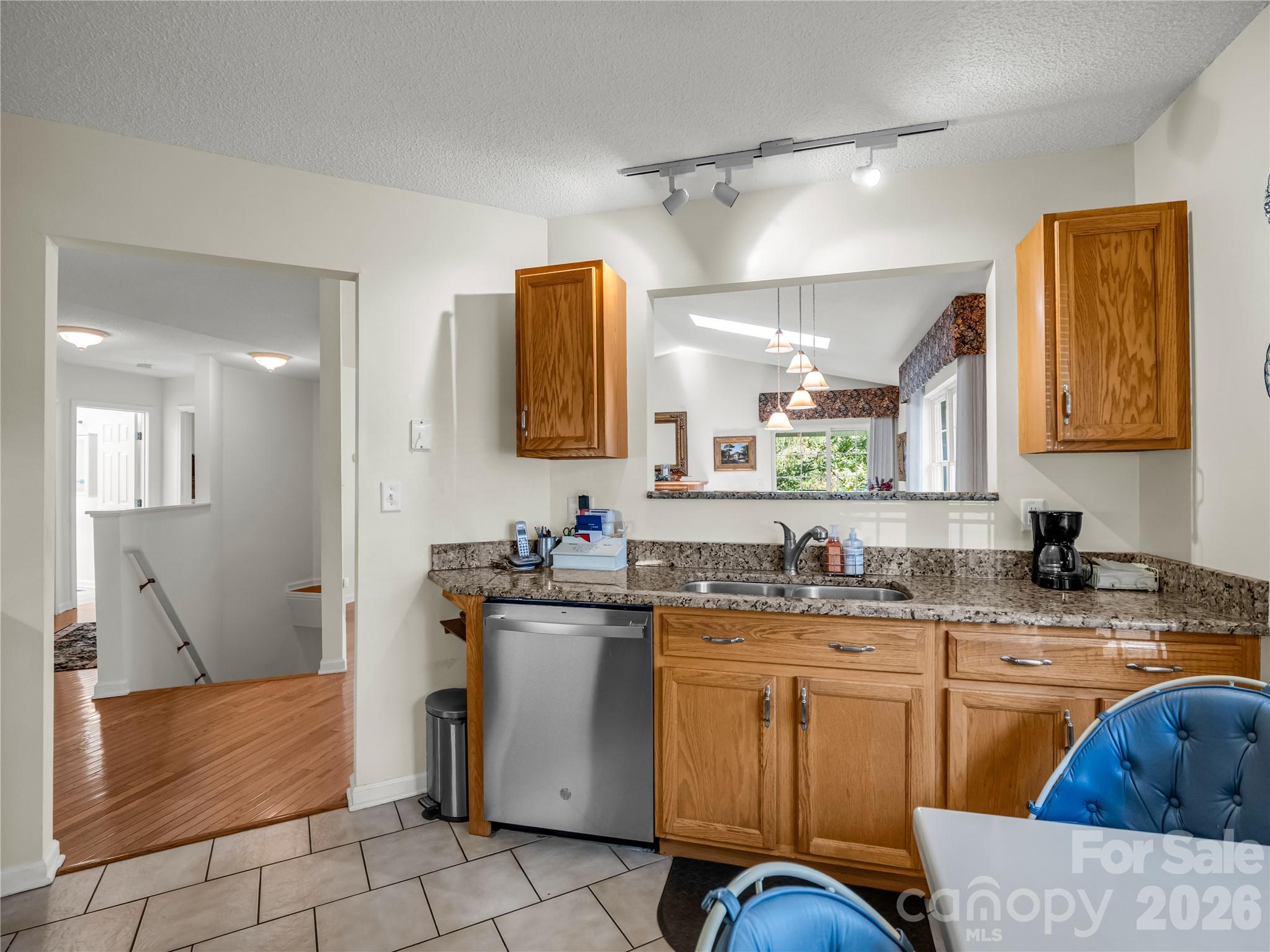 311 Ewarts Hill Road — Hendersonville