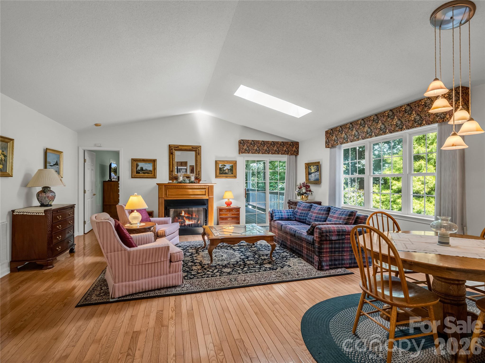 311 Ewarts Hill Road — Hendersonville