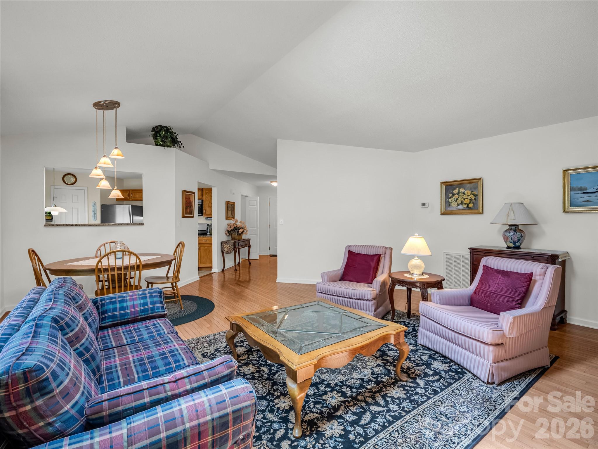 311 Ewarts Hill Road — Hendersonville