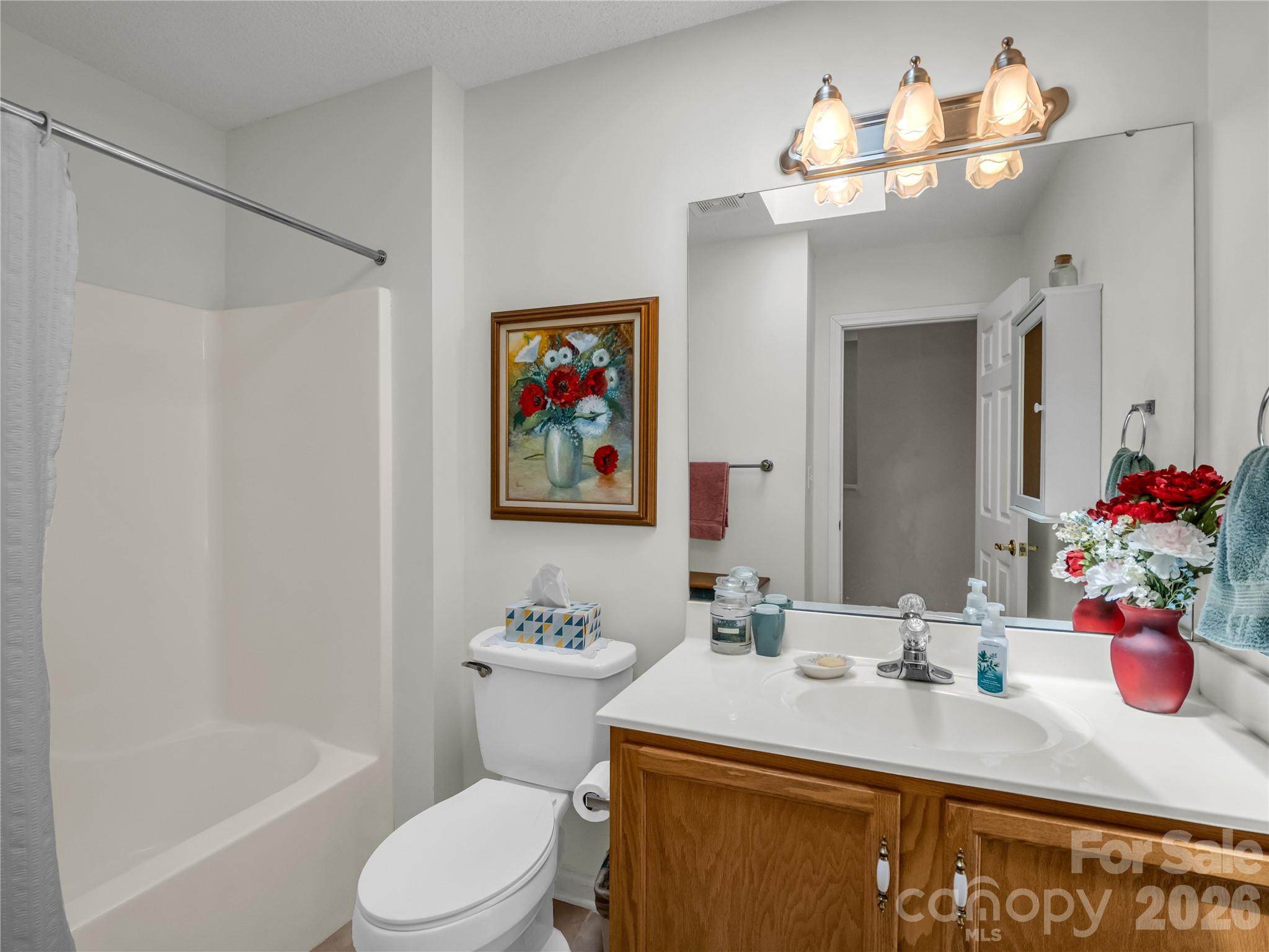 311 Ewarts Hill Road — Hendersonville