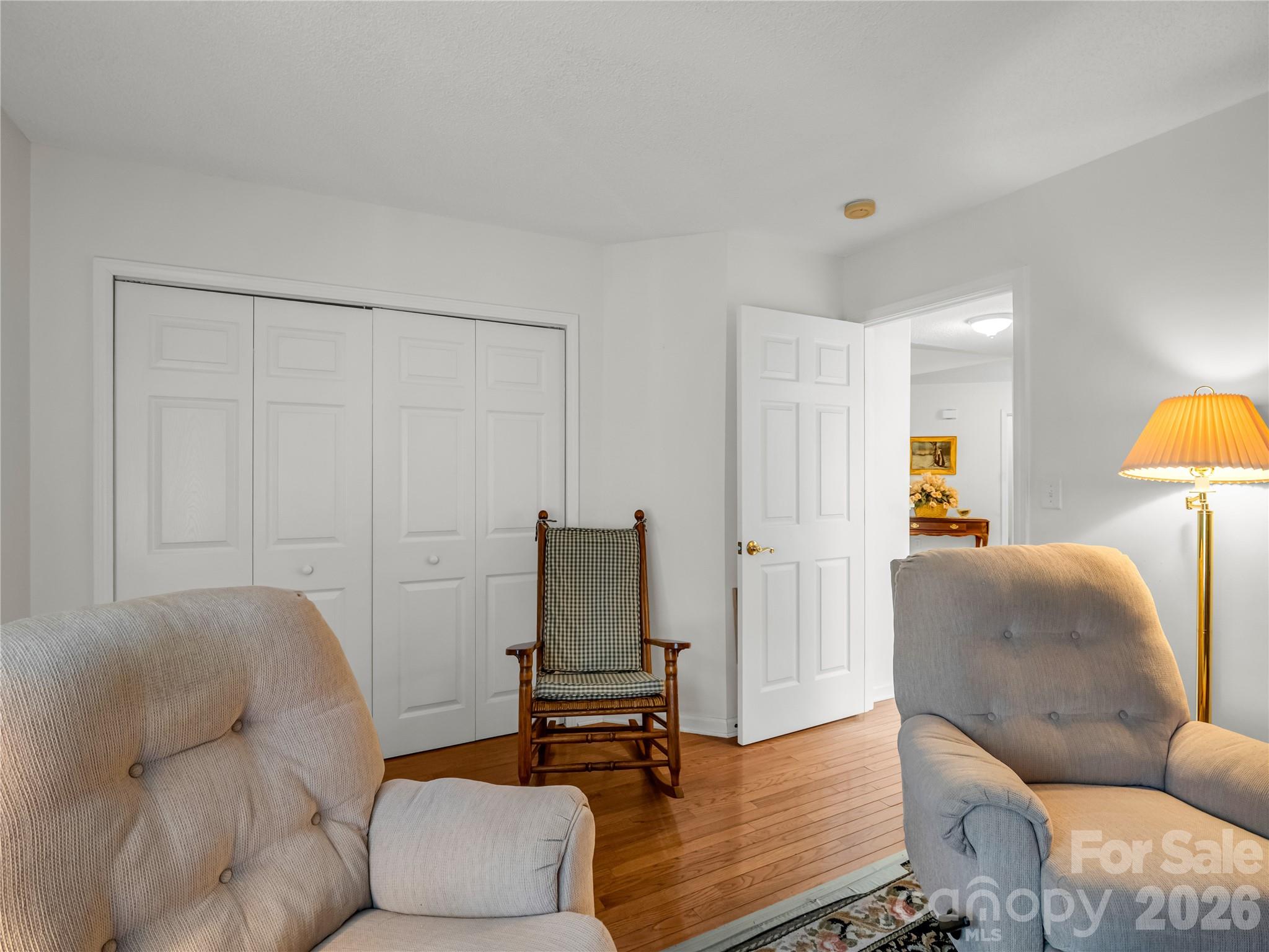 311 Ewarts Hill Road — Hendersonville