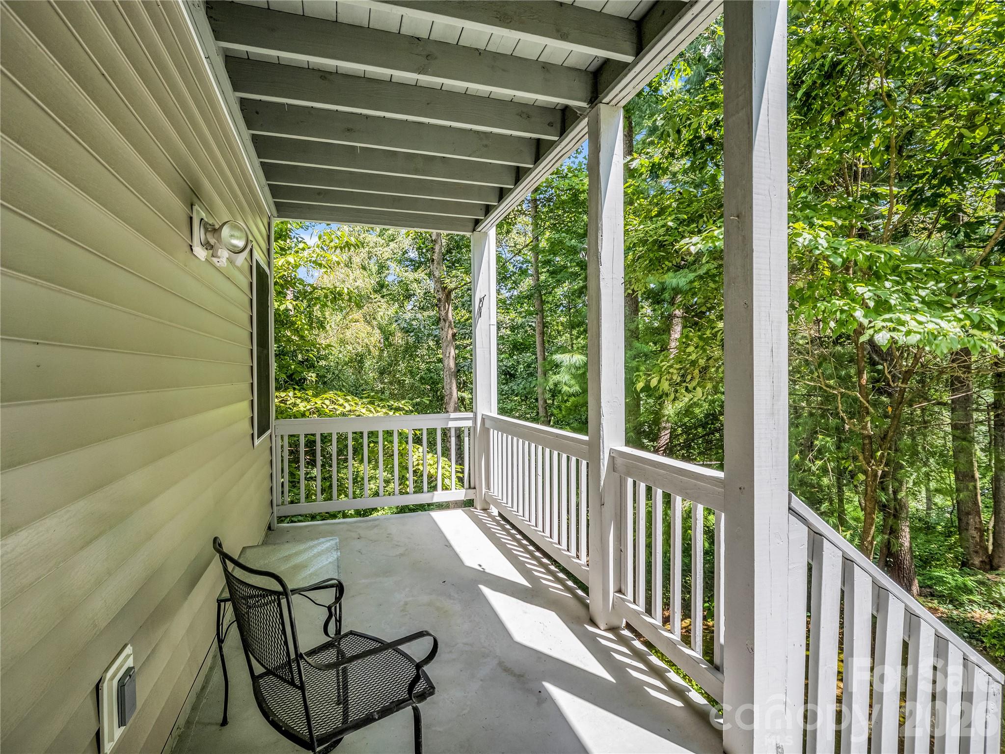 311 Ewarts Hill Road — Hendersonville