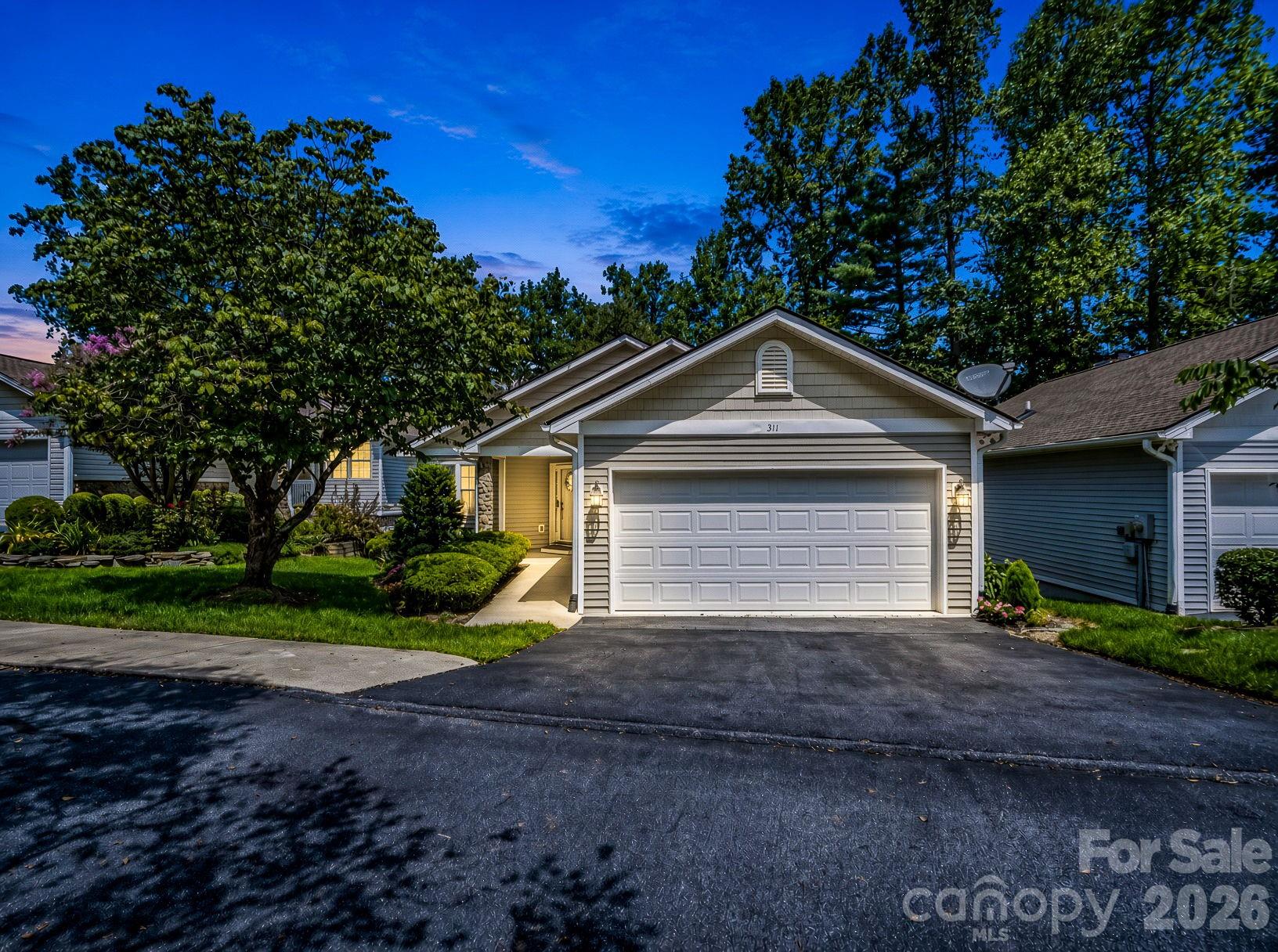 311 Ewarts Hill Road — Hendersonville