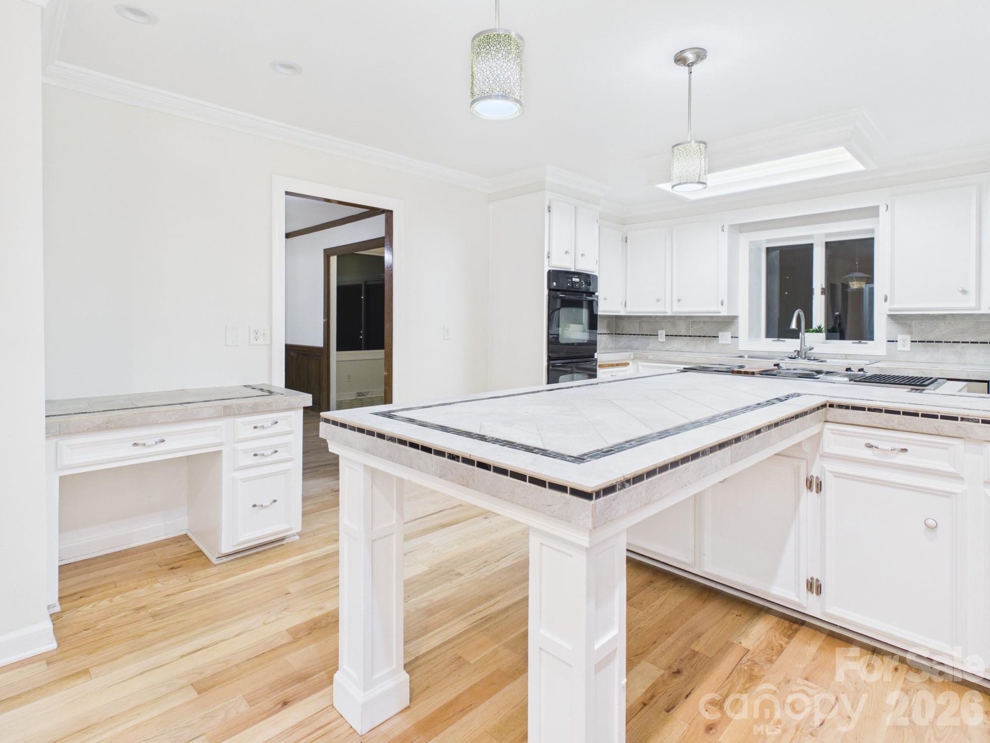 3750 11th Street NE — Hickory