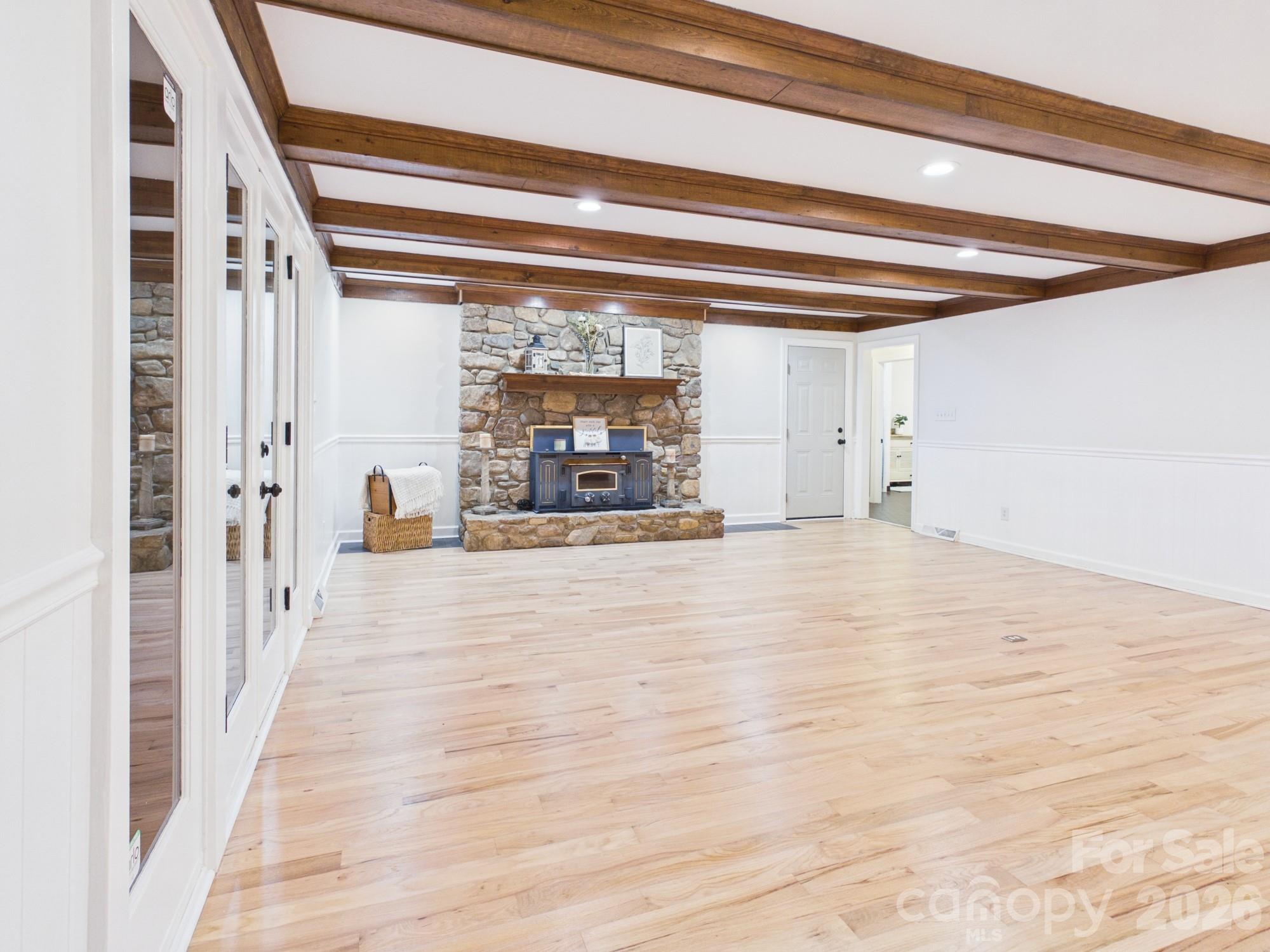 3750 11th Street NE — Hickory