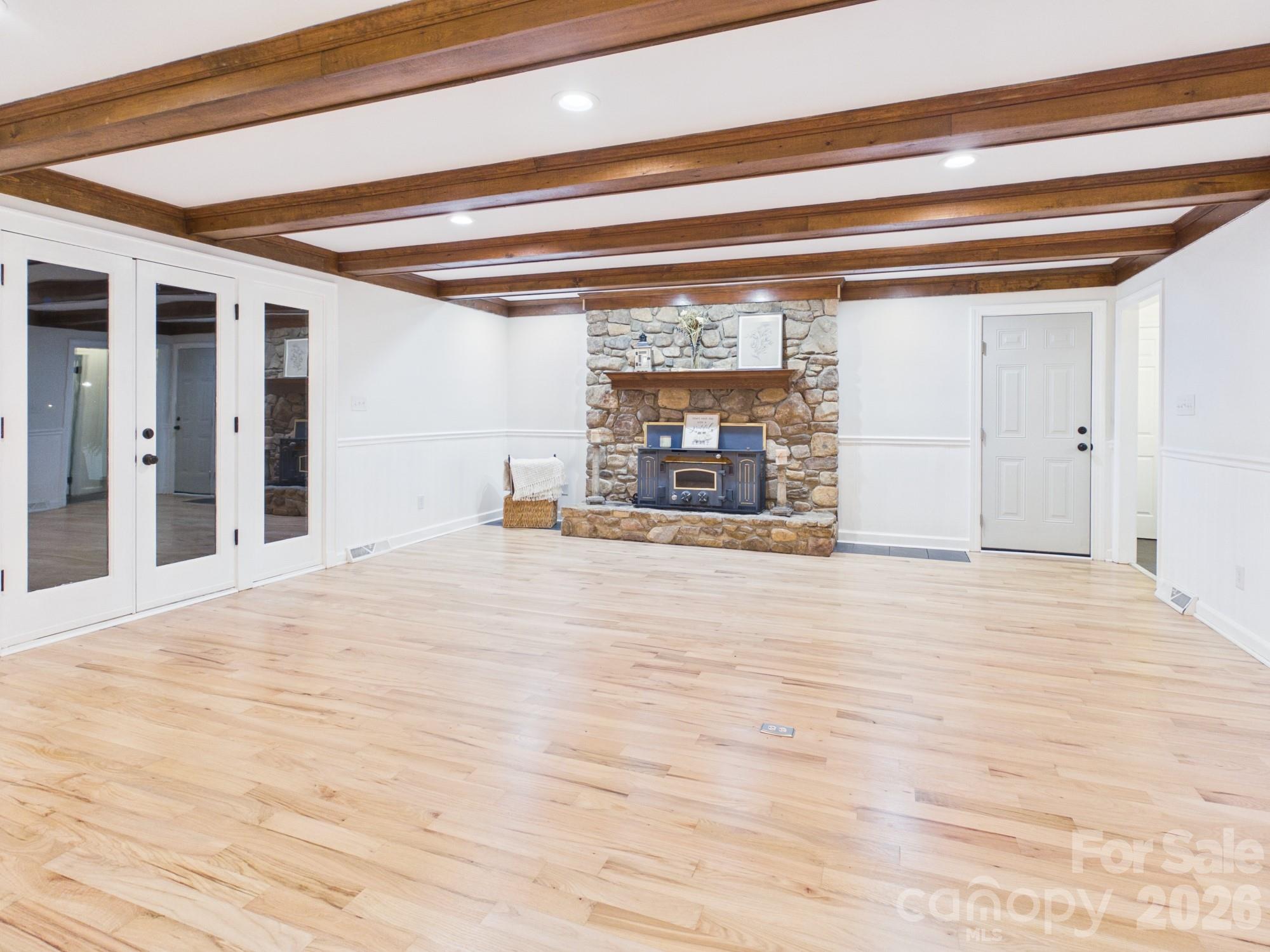 3750 11th Street NE — Hickory