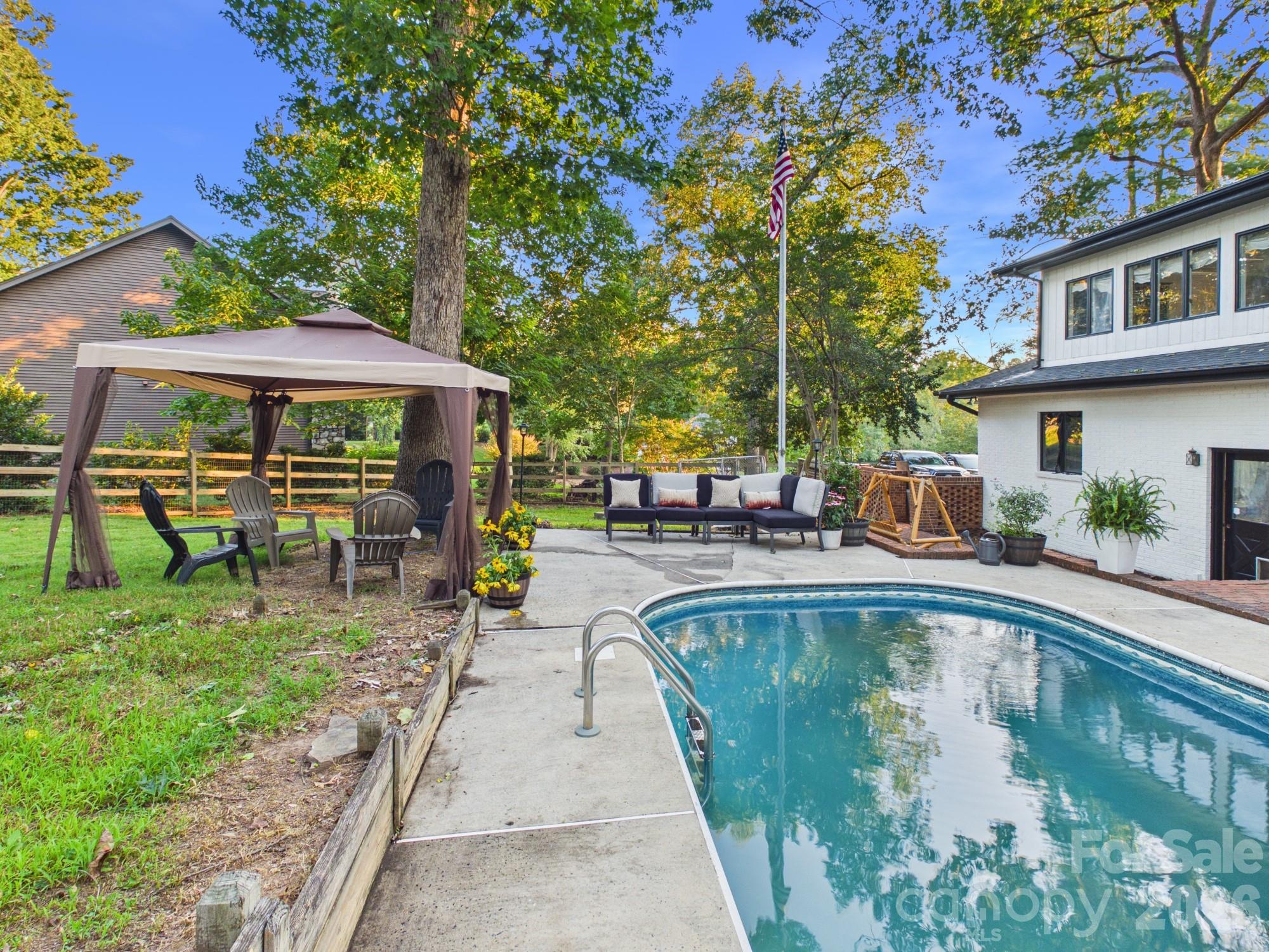 3750 11th Street NE — Hickory