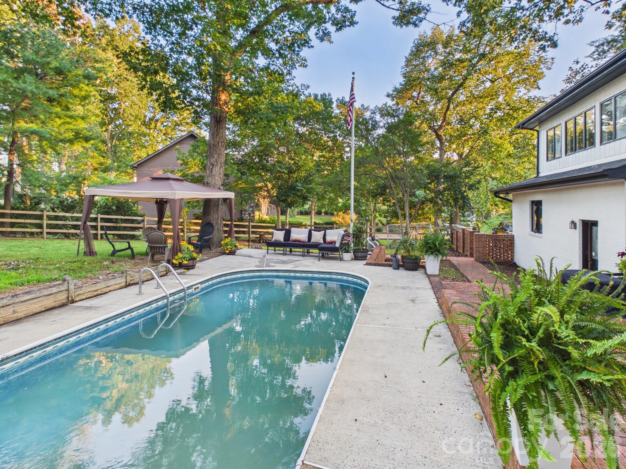 3750 11th Street NE — Hickory