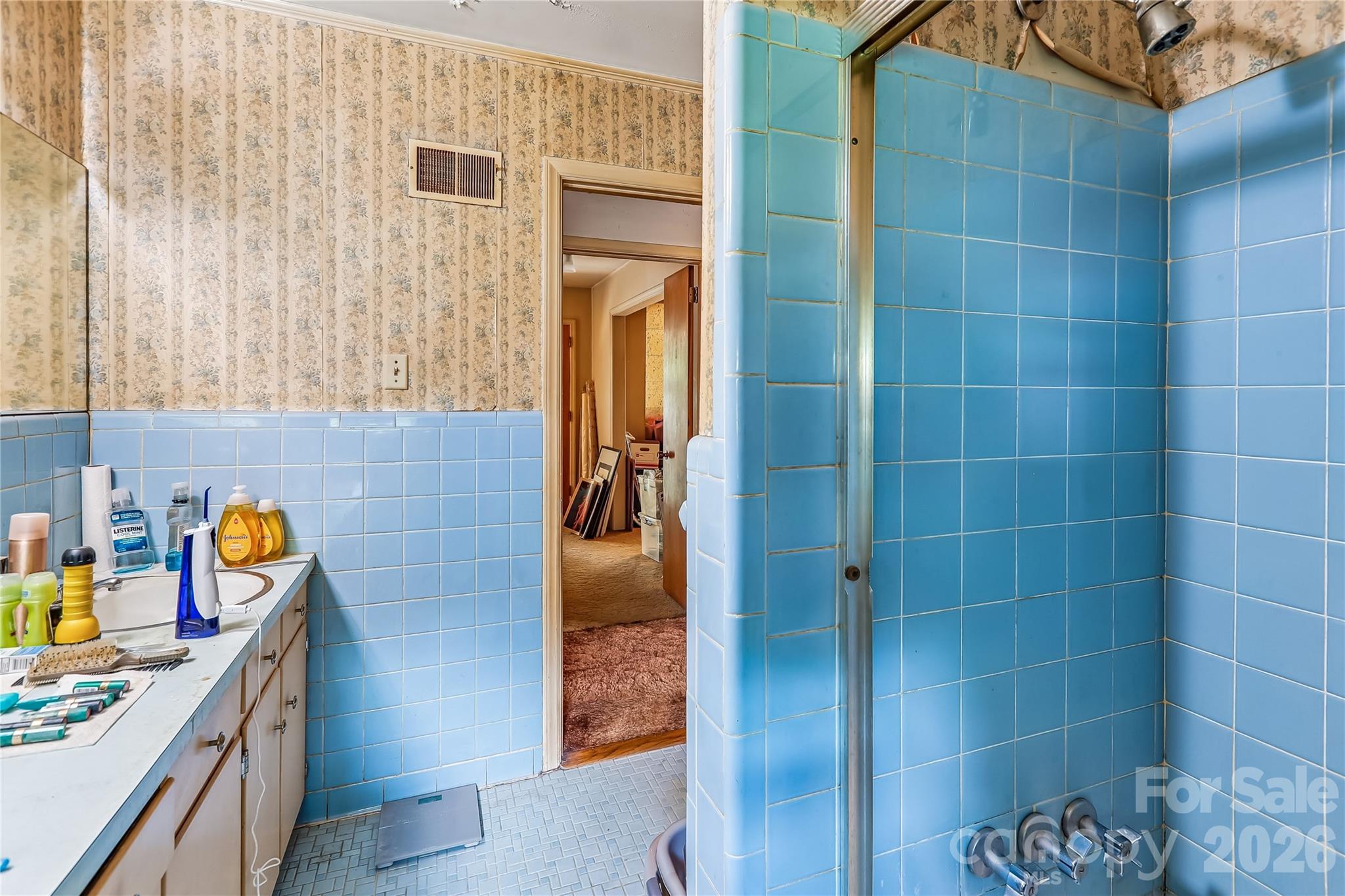7816 Elwood Drive — Charlotte