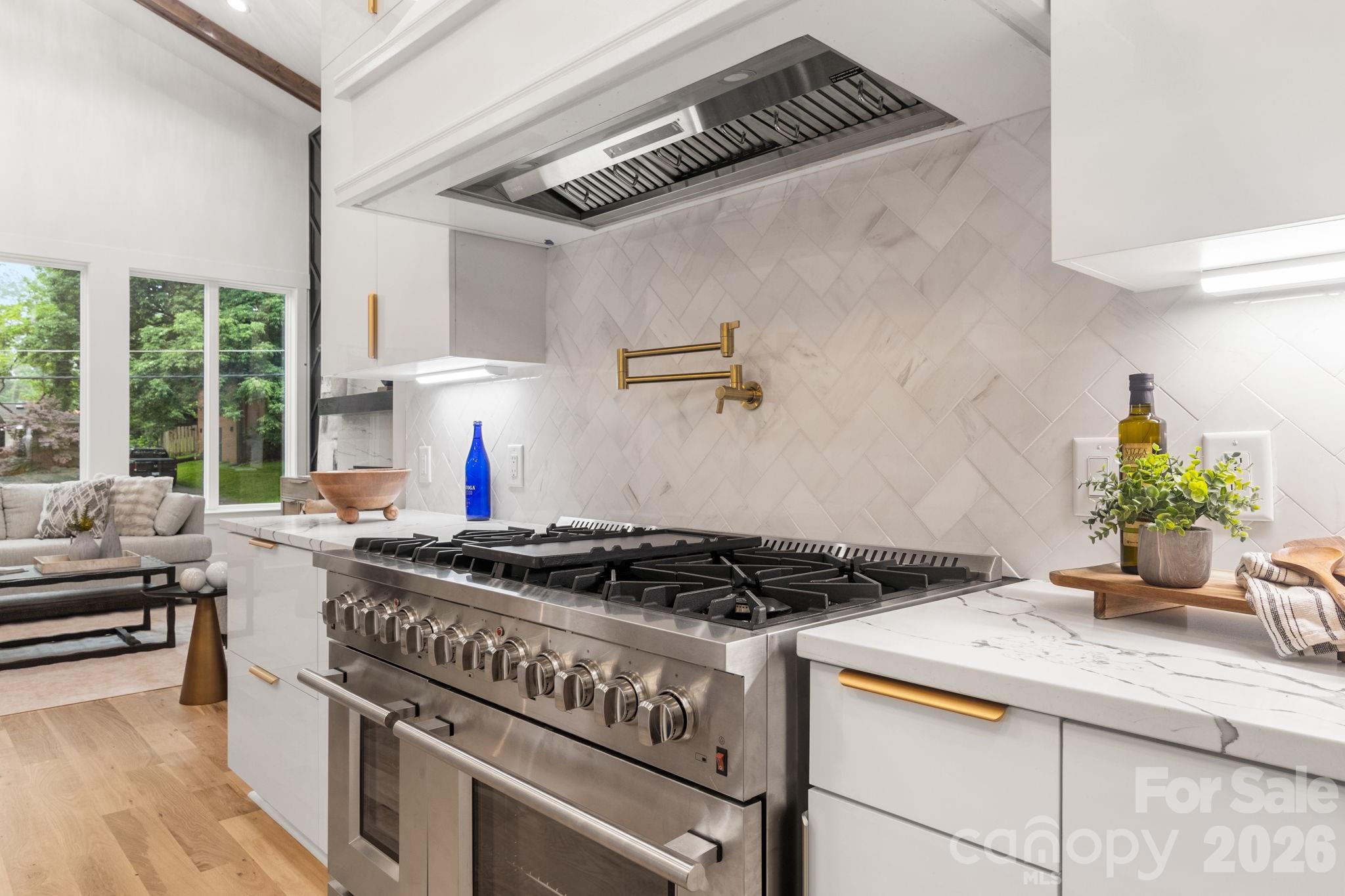 809 Crater Street — Charlotte