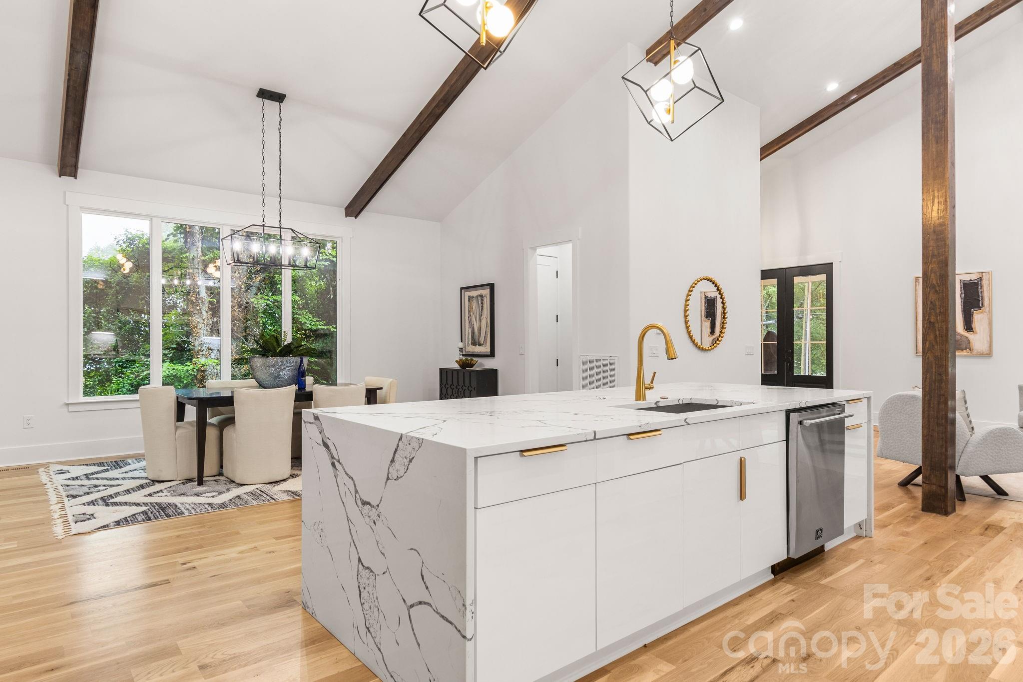 809 Crater Street — Charlotte