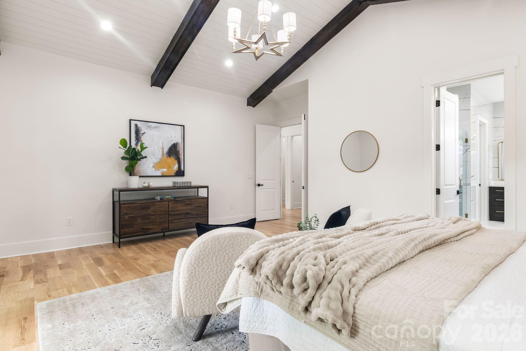 809 Crater Street — Charlotte
