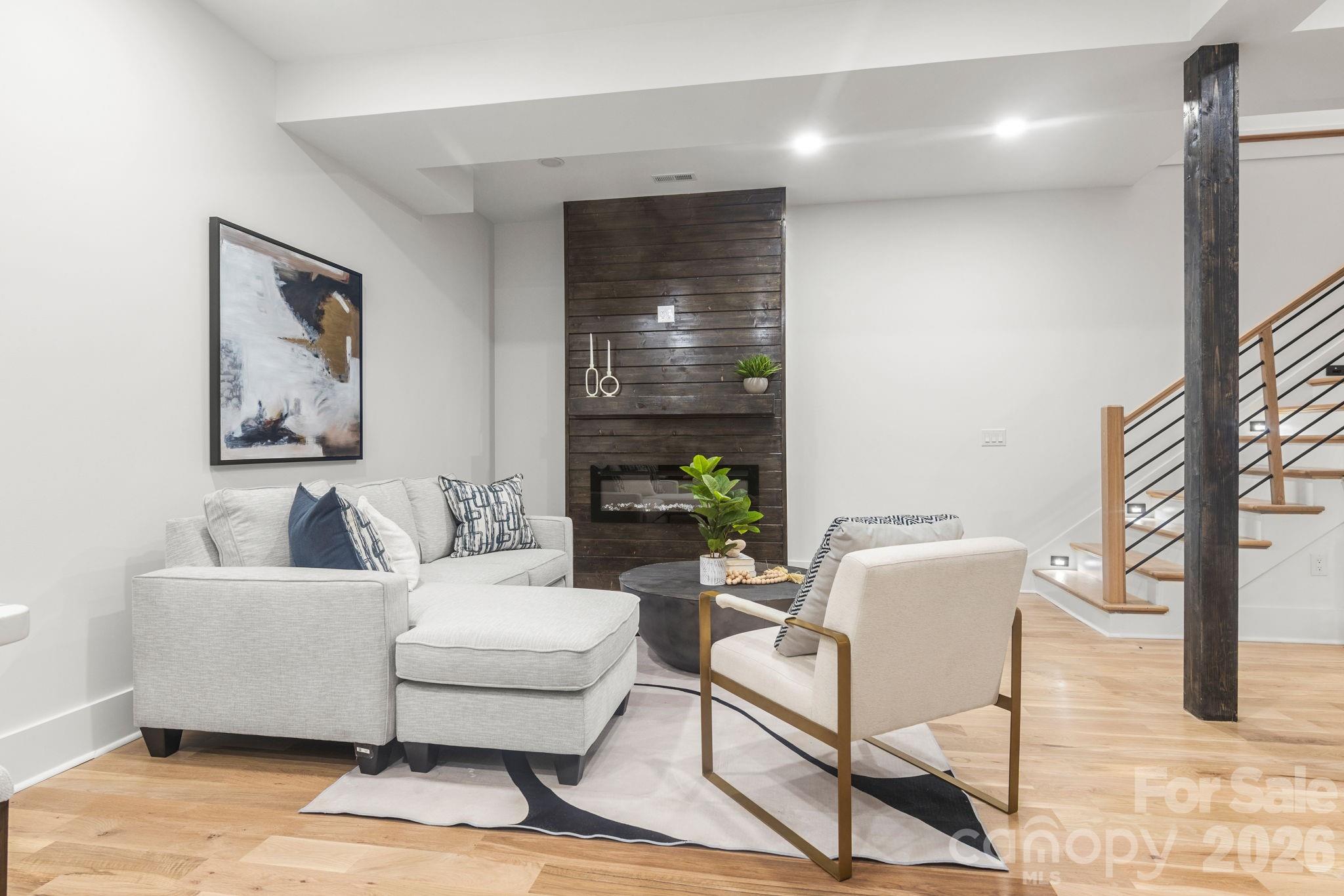 809 Crater Street — Charlotte