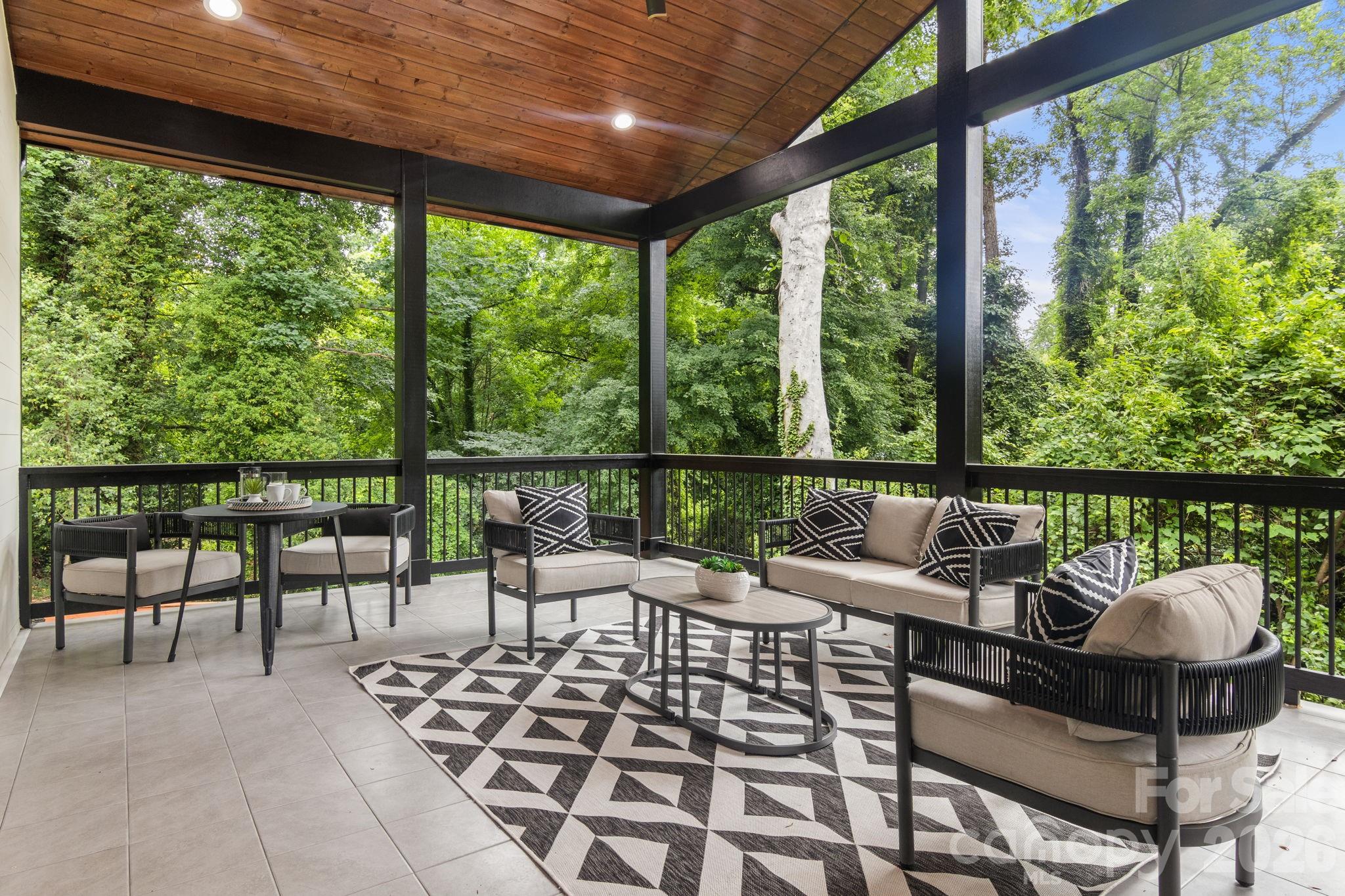 809 Crater Street — Charlotte