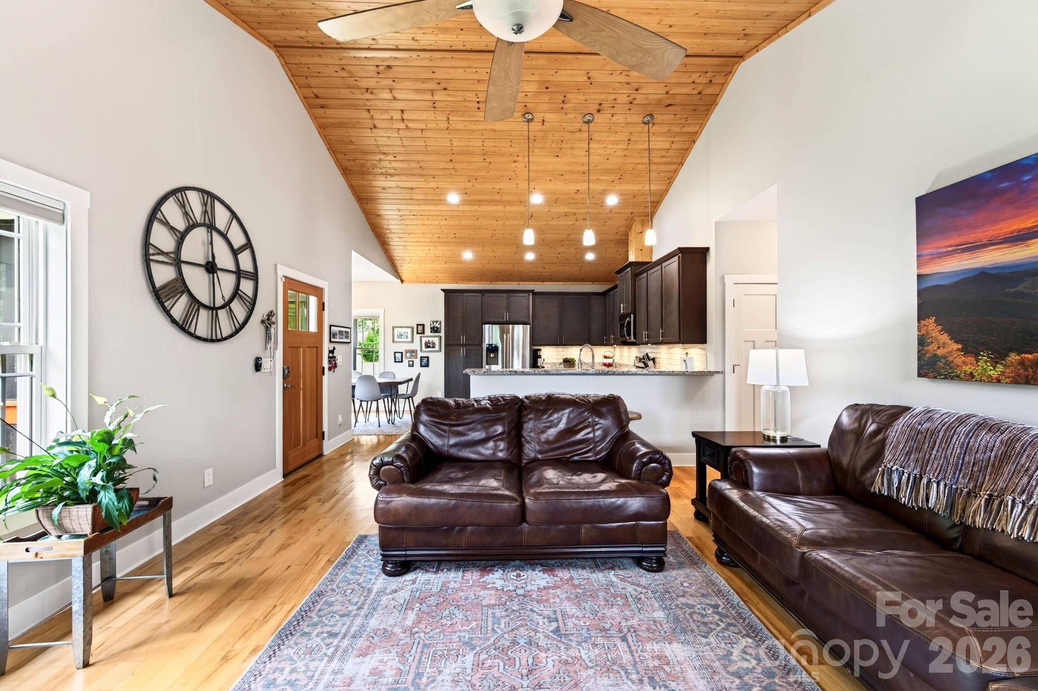 7 Addison Fisher Way — Asheville