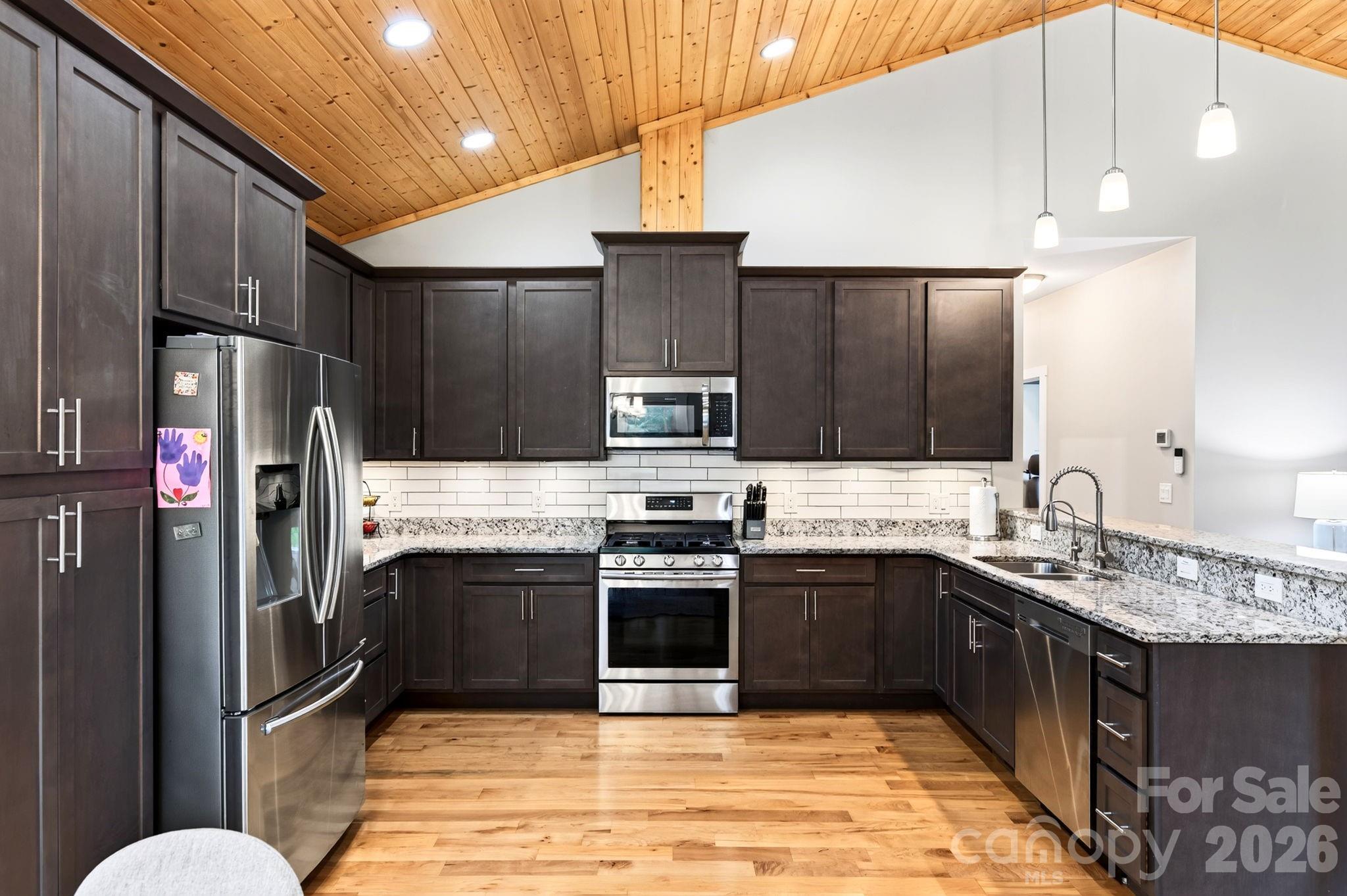 7 Addison Fisher Way — Asheville