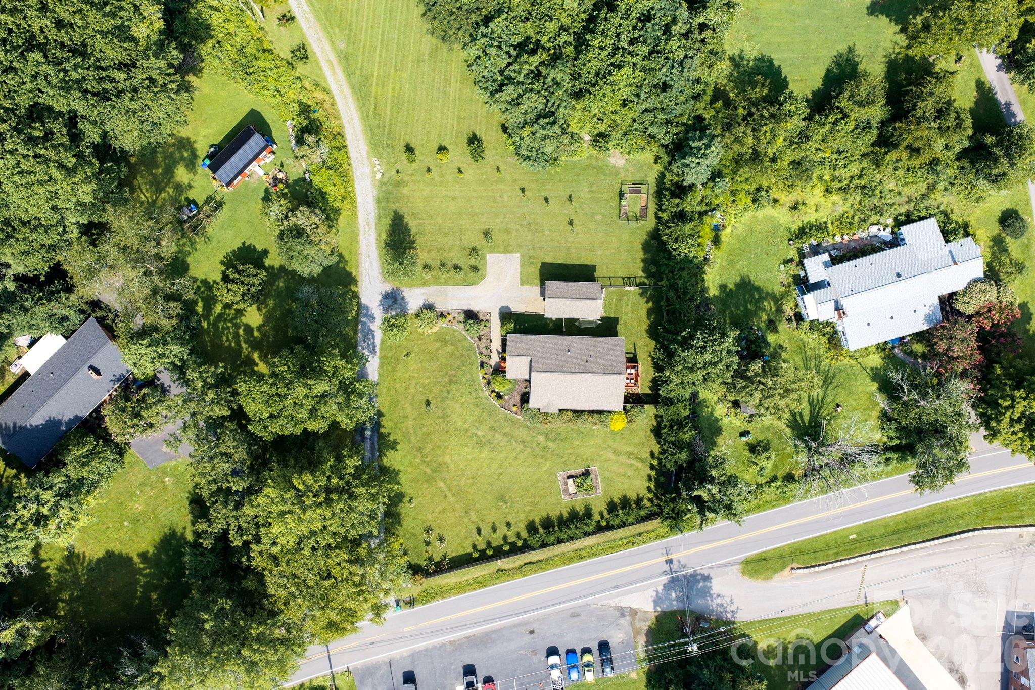 7 Addison Fisher Way — Asheville