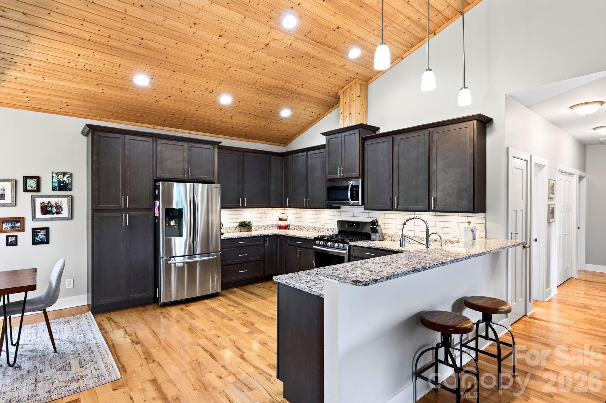 7 Addison Fisher Way — Asheville