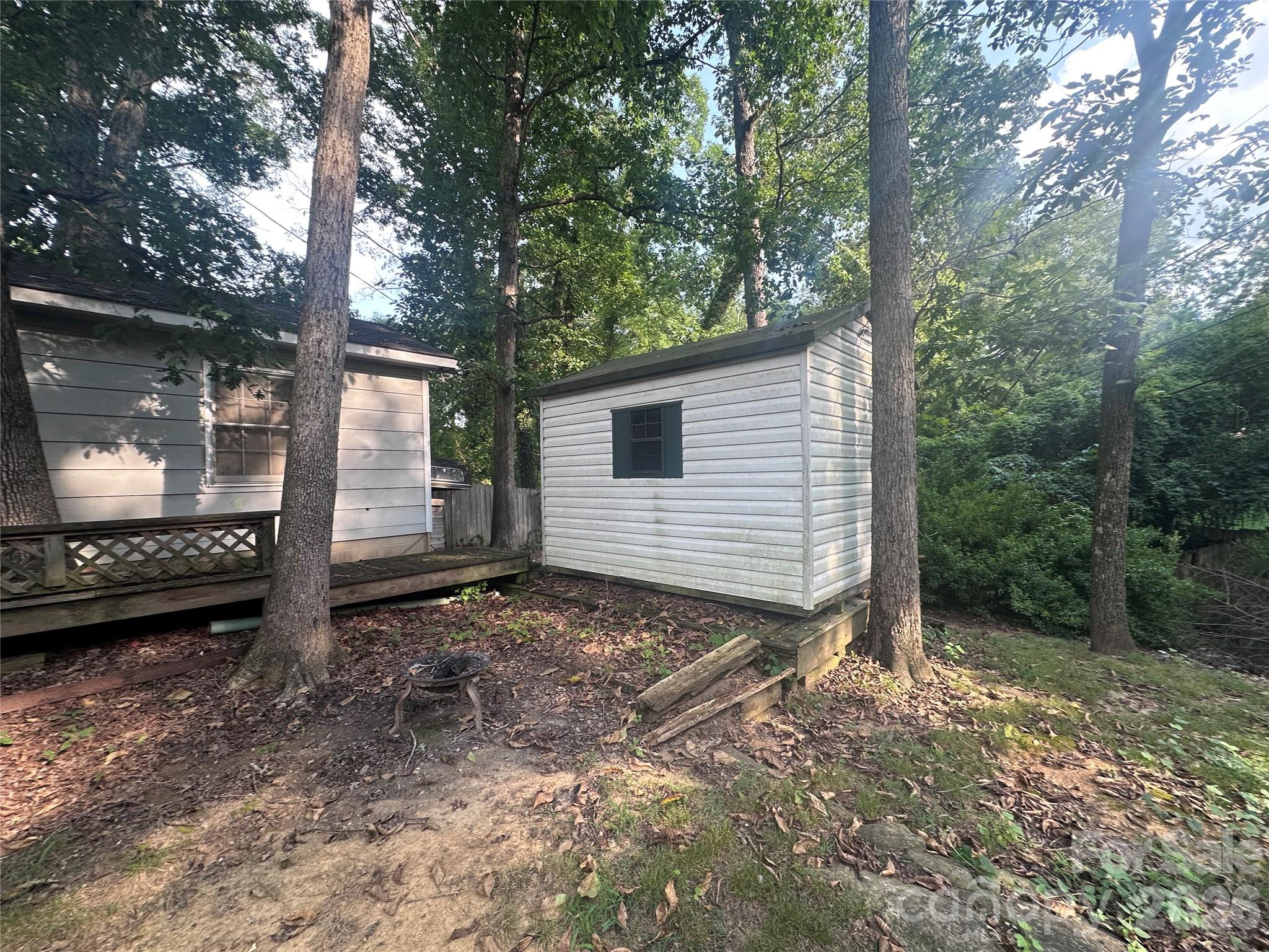7216 Lockmont Drive — Charlotte