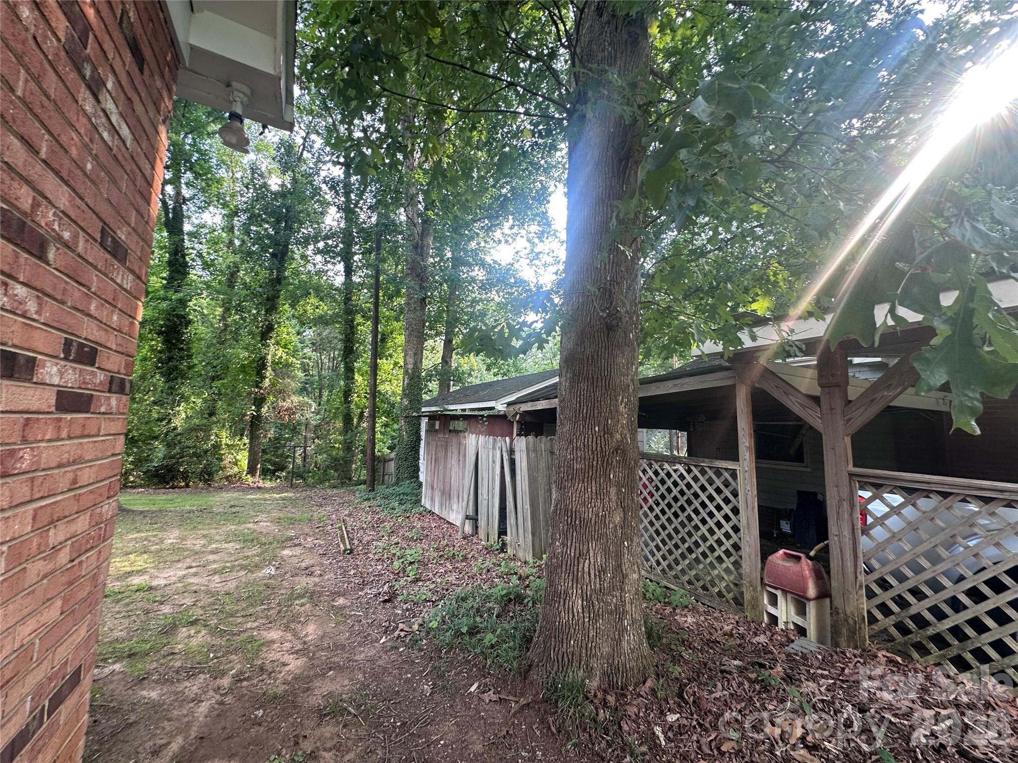 7216 Lockmont Drive — Charlotte